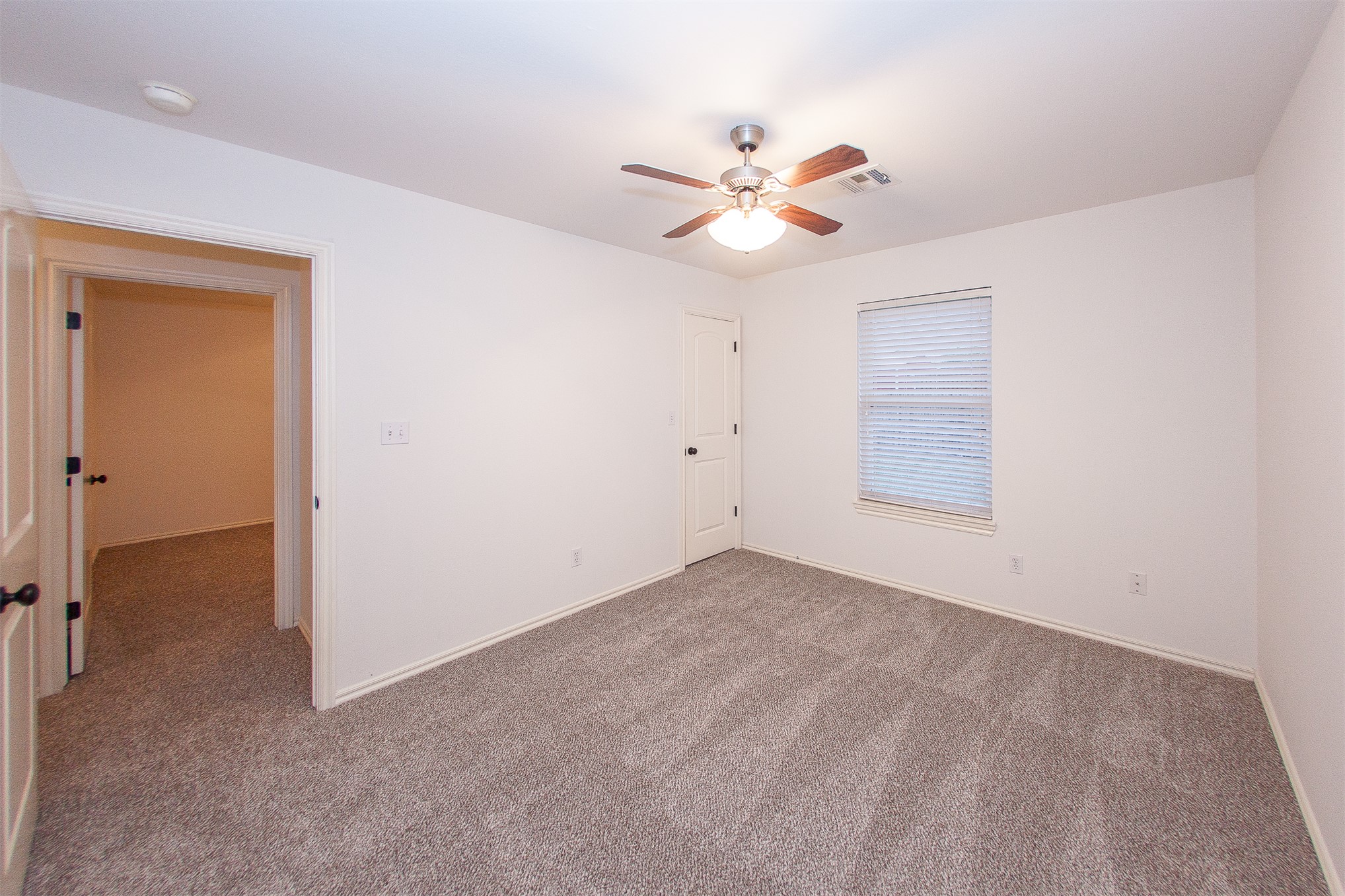 11922 Valley Avenue Property Photo 26