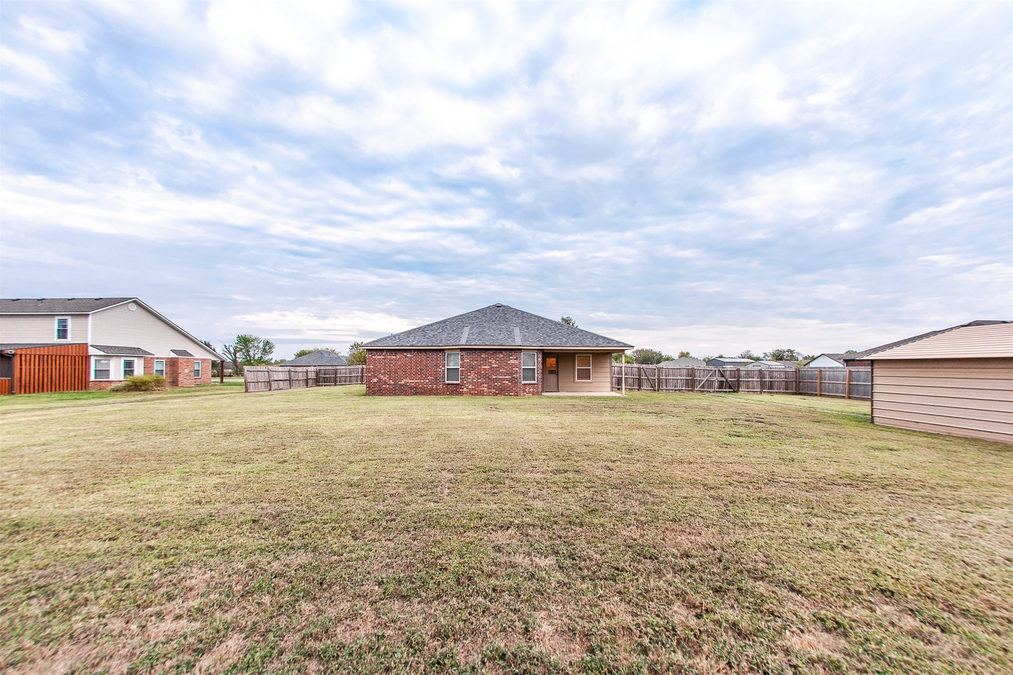 11922 Valley Avenue Property Photo 28