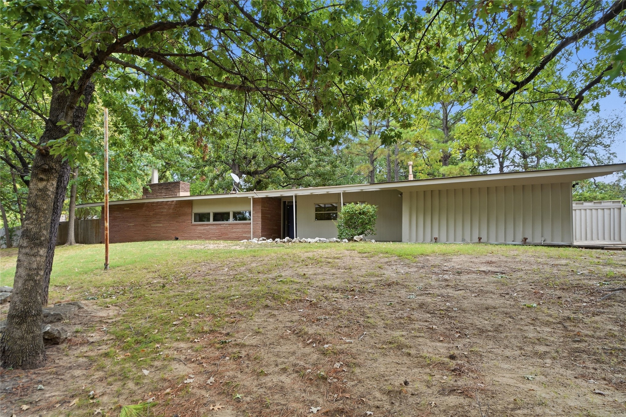 6741 S Birmingham Avenue Property Photo 1
