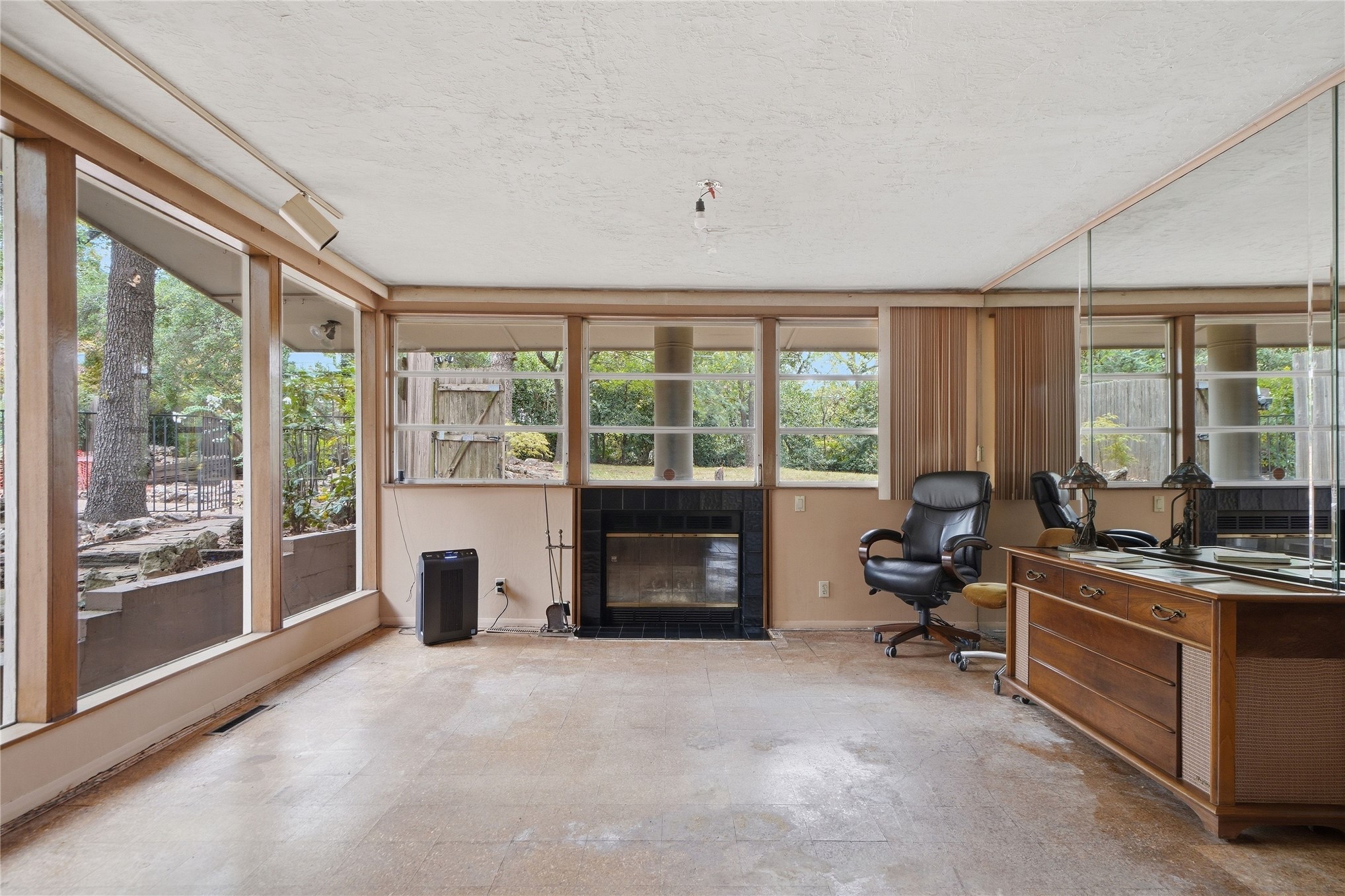 6741 S Birmingham Avenue Property Photo 17