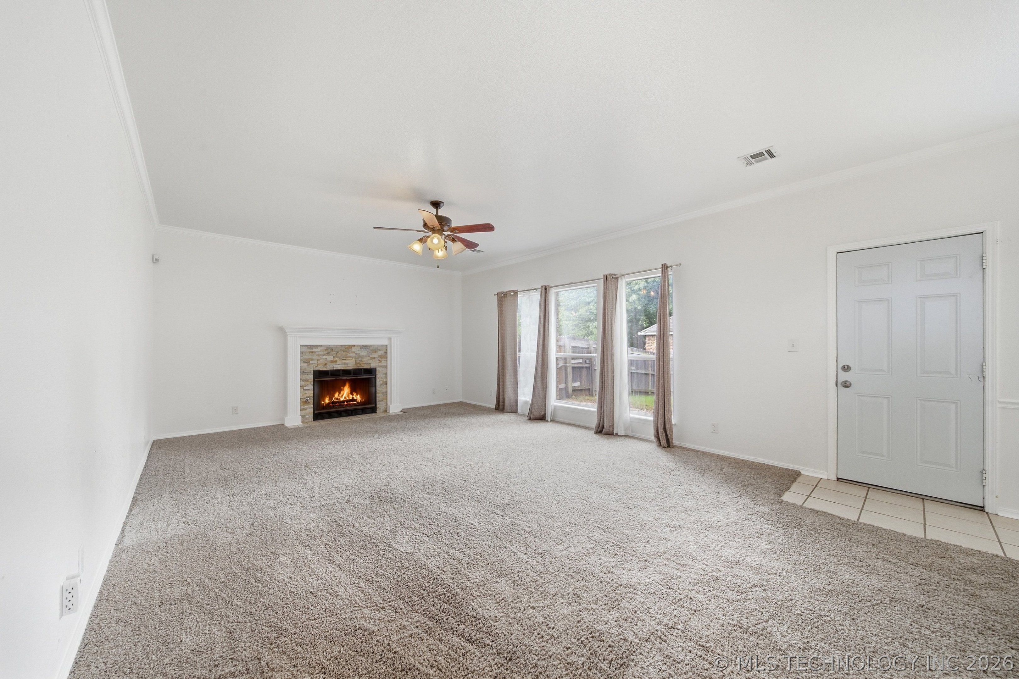 3808 W Detroit Street Property Photo 8