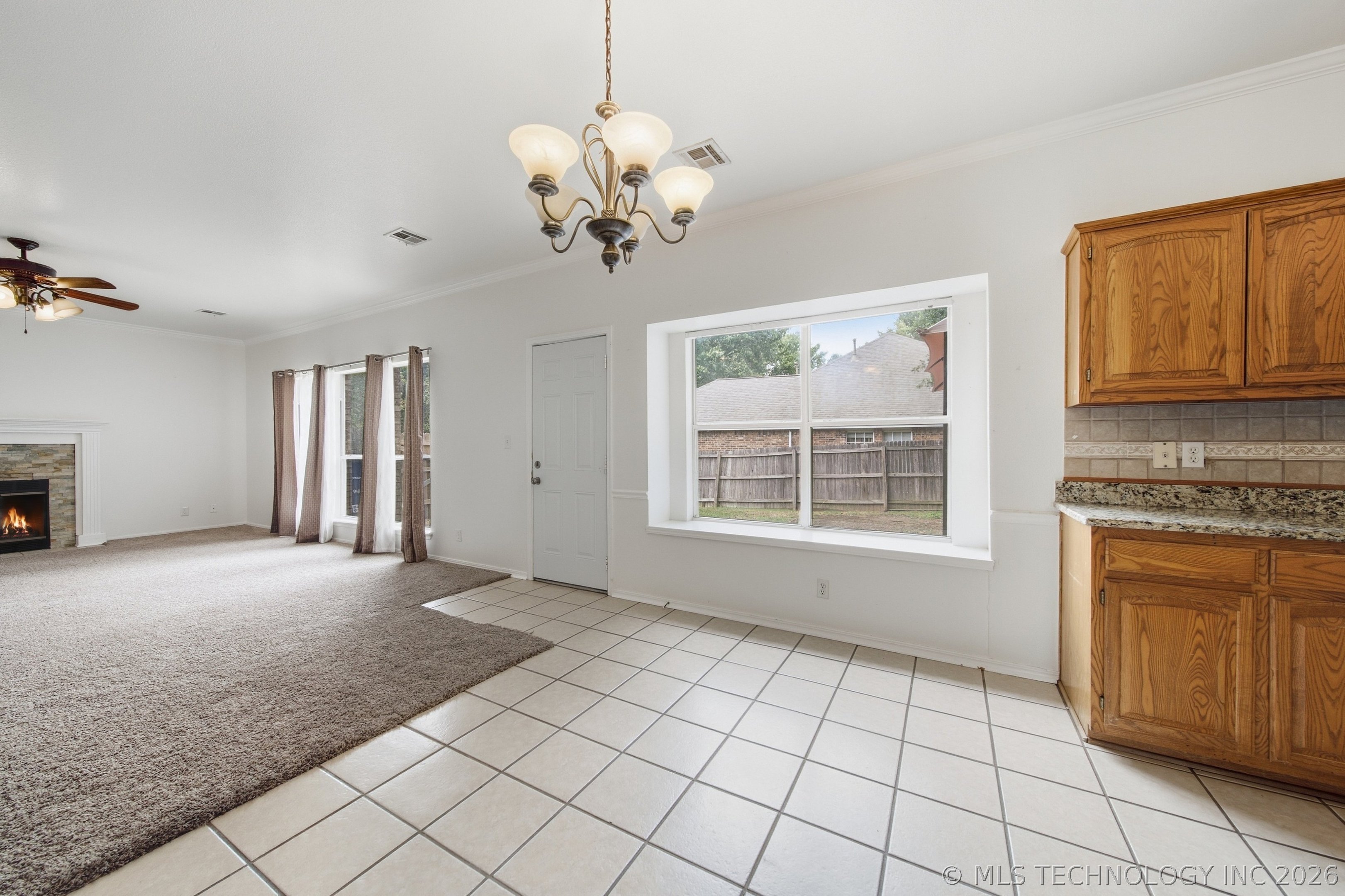 3808 W Detroit Street Property Photo 14