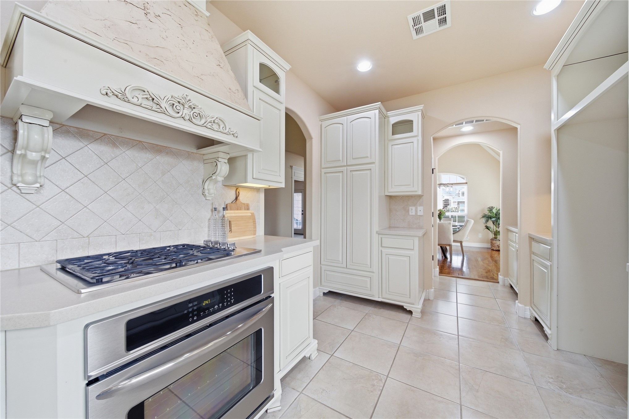6010 S 15th Place Property Photo 17