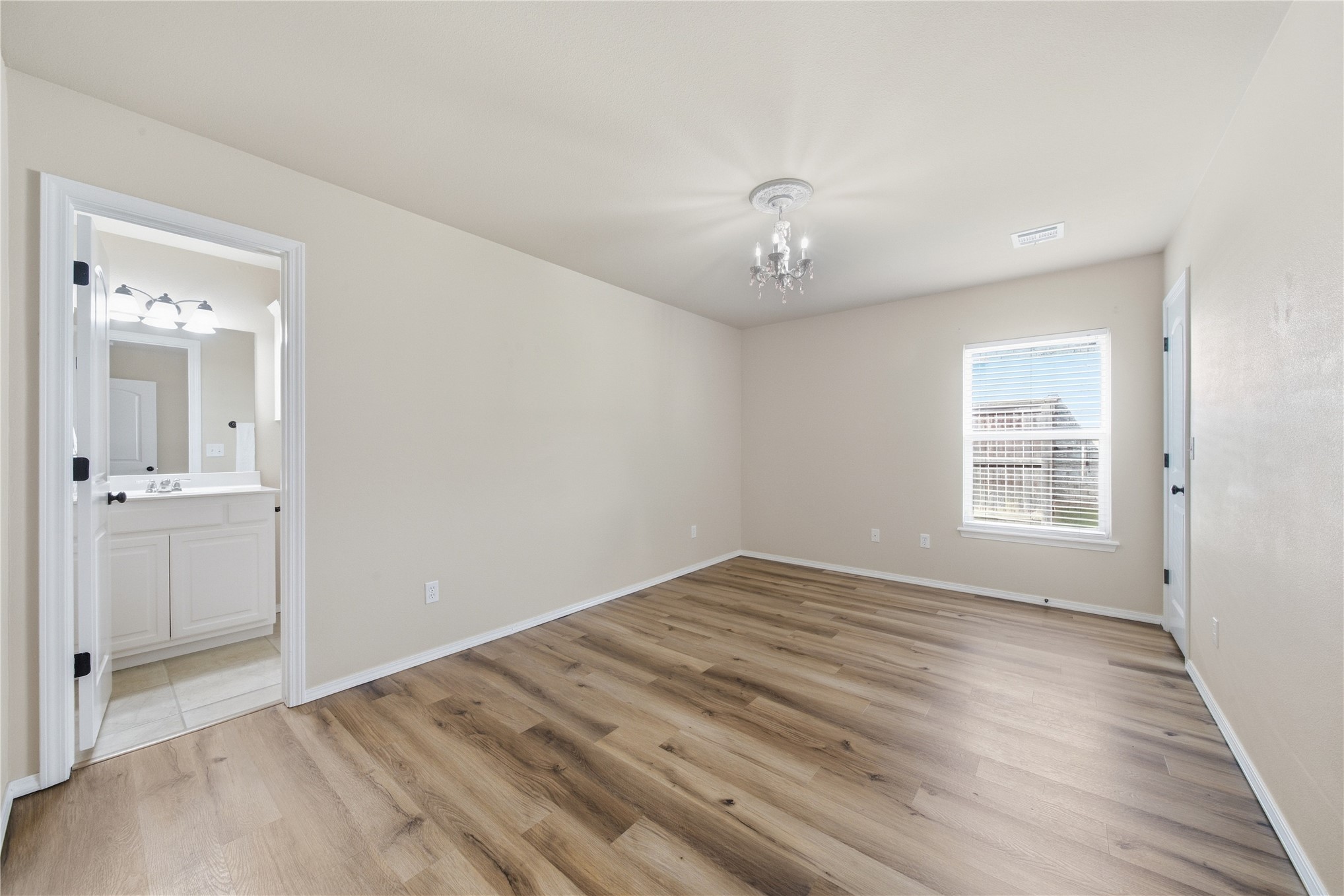 6010 S 15th Place Property Photo 34