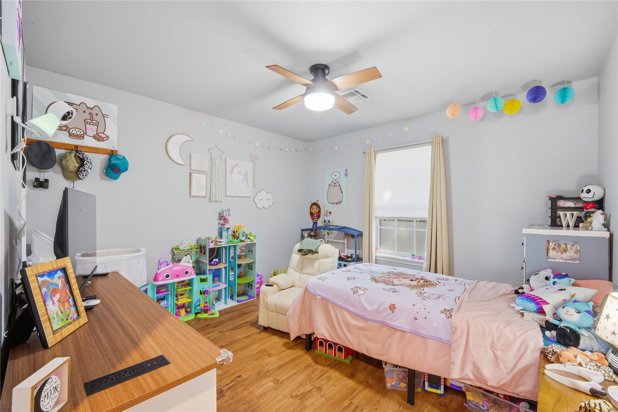 526 Antry Place Property Photo 10