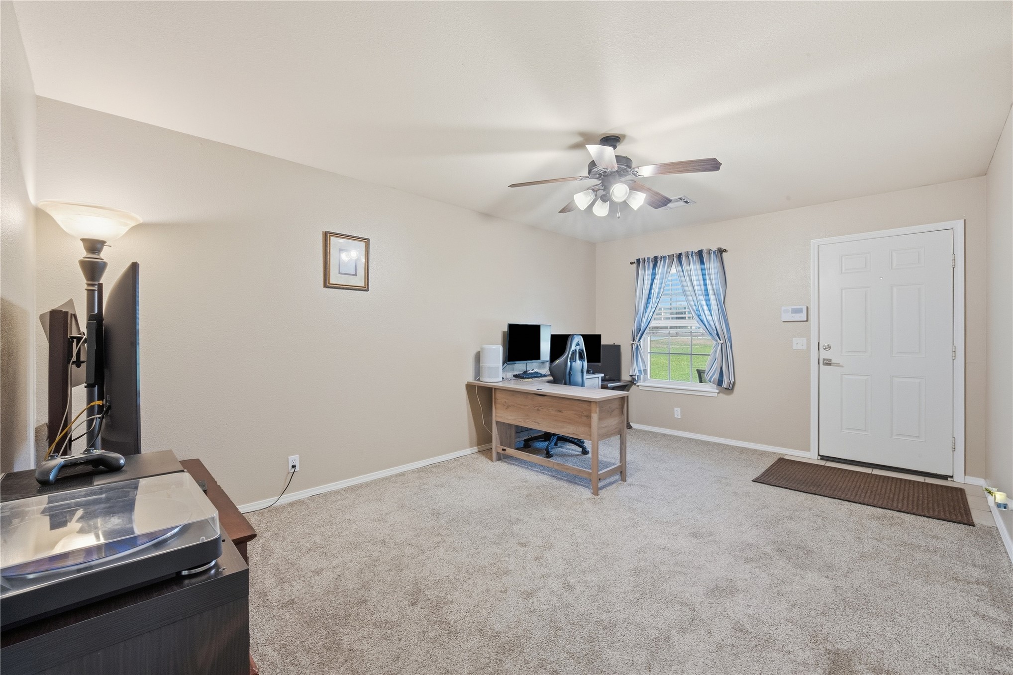 526 Antry Place Property Photo 16