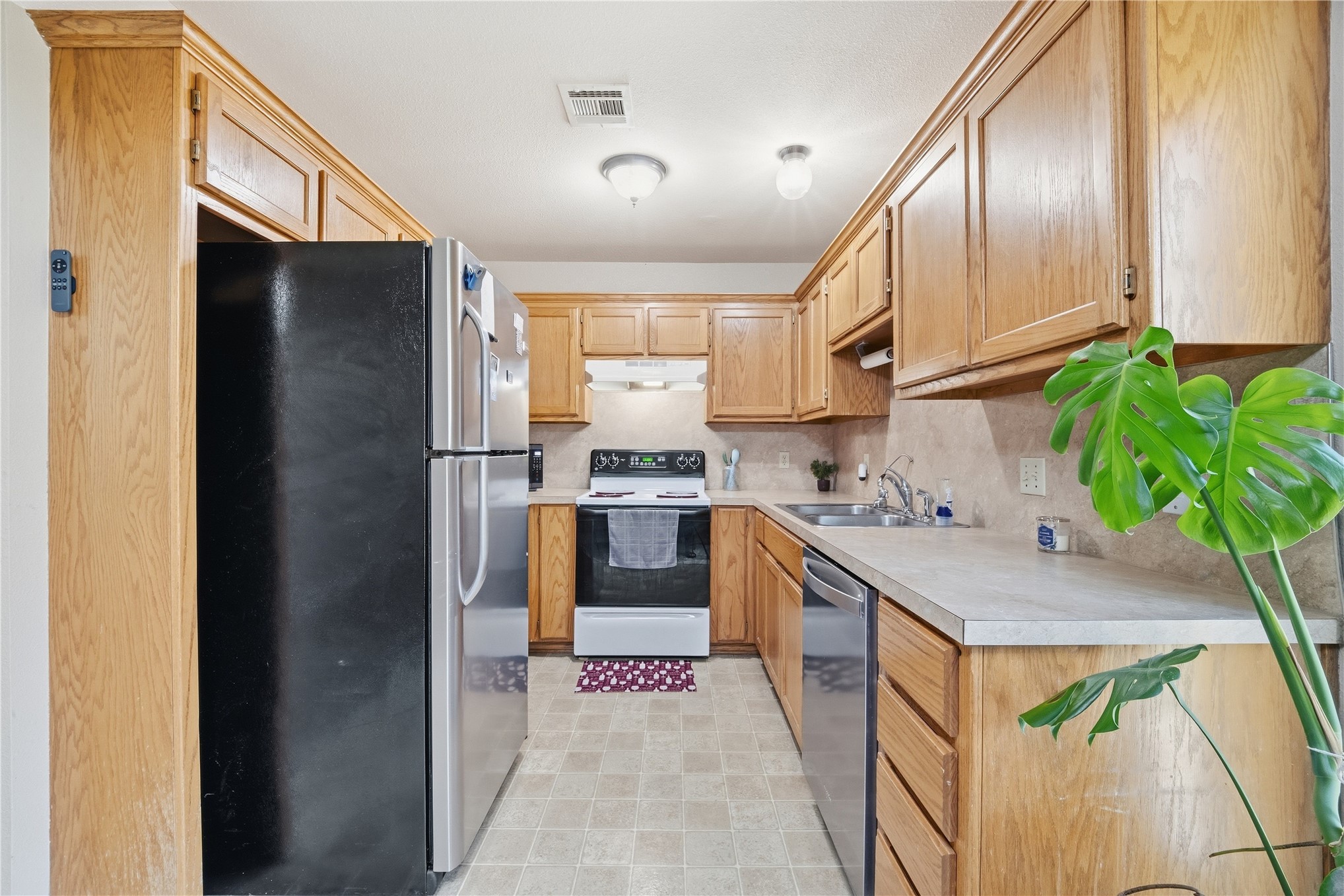 526 Antry Place Property Photo 17