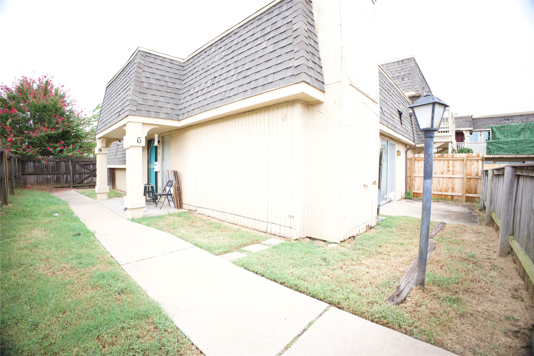 6004 S Newport Avenue A6 Property Photo 10