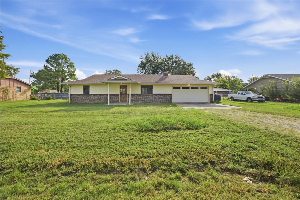 204 N Wettack Property Photo 1