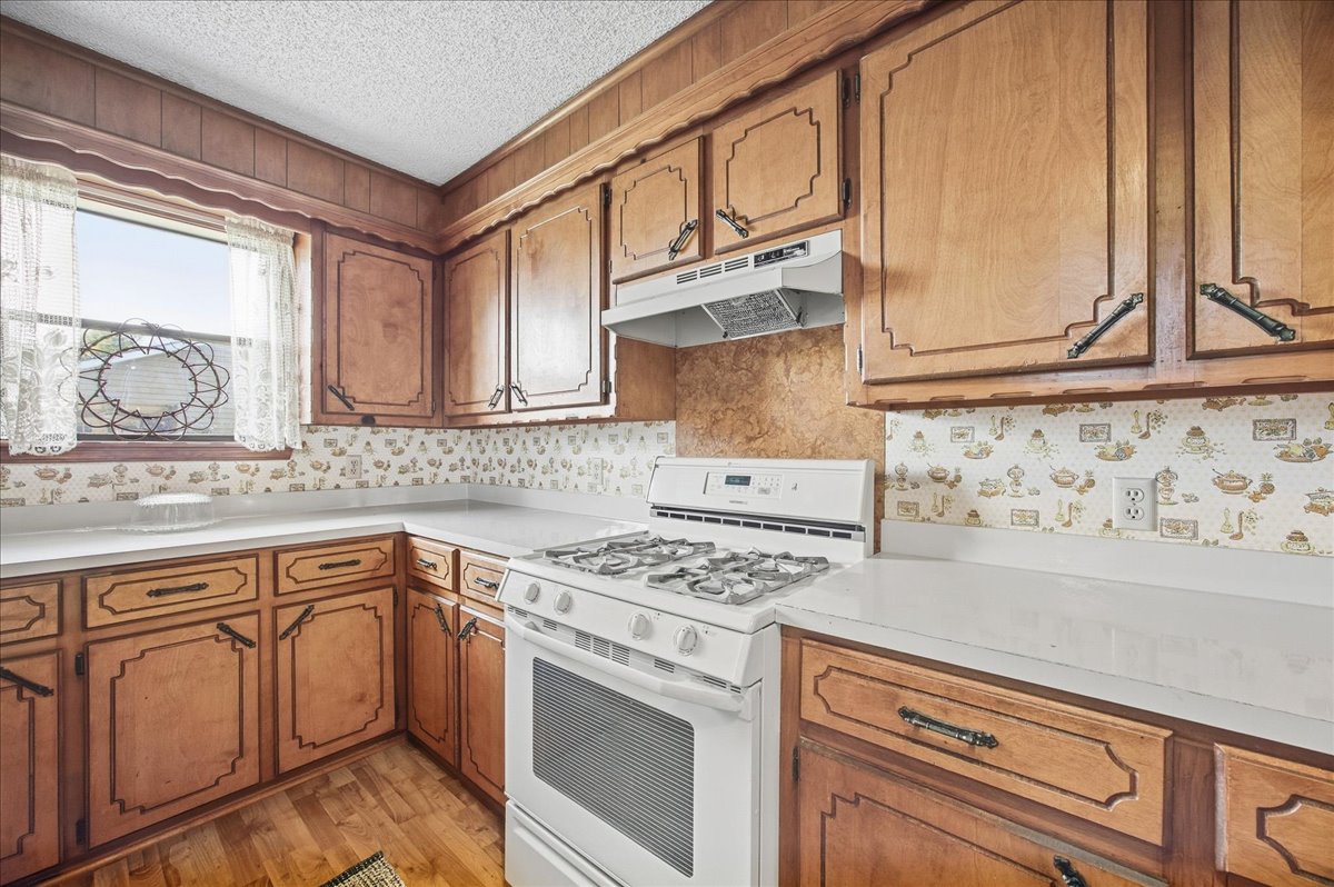 204 N Wettack Property Photo 11