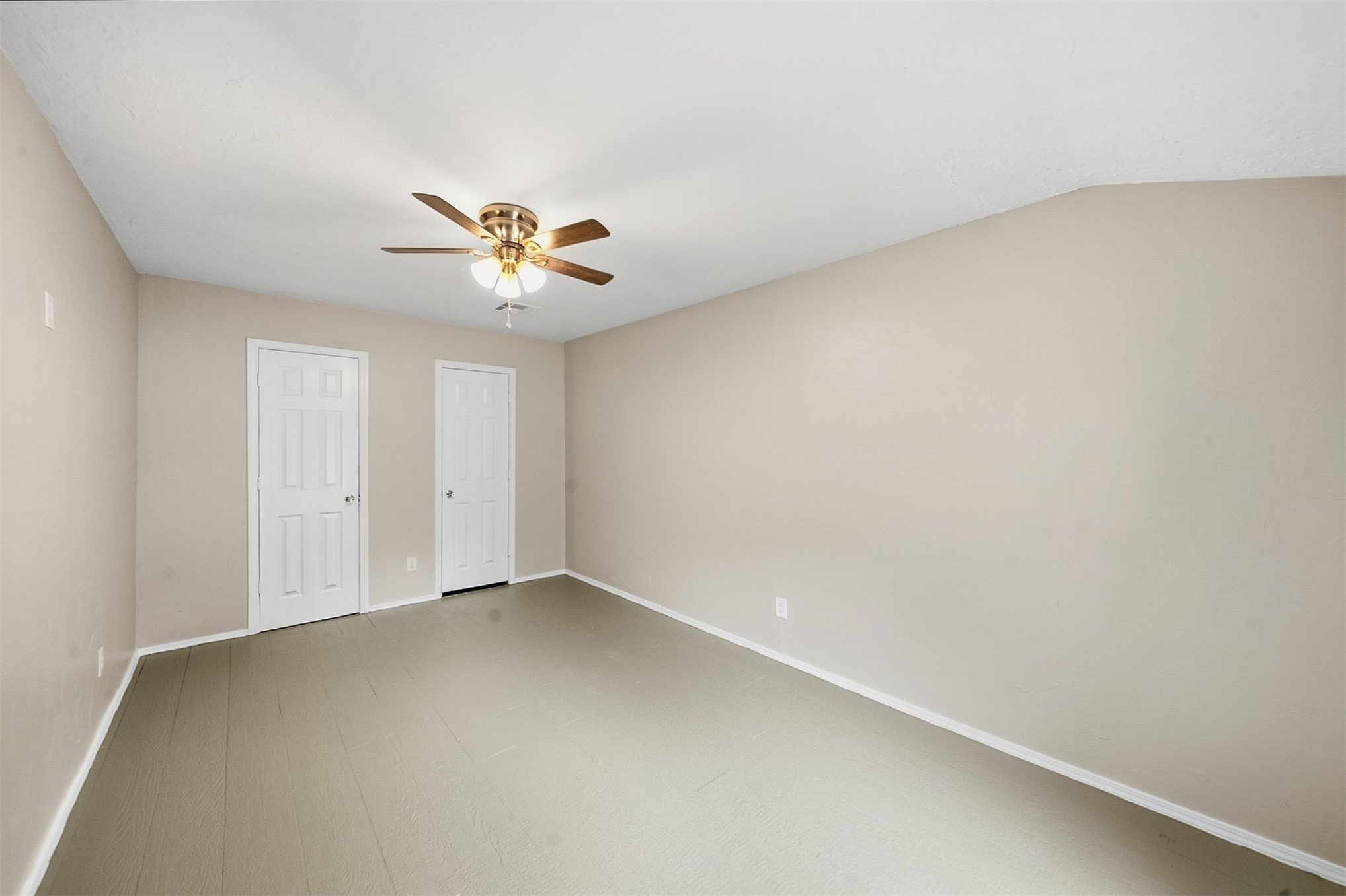 270 E 51st Place N Property Photo 17
