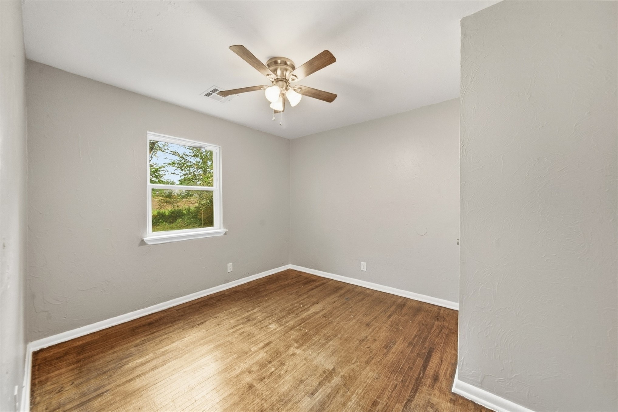 270 E 51st Place N Property Photo 20