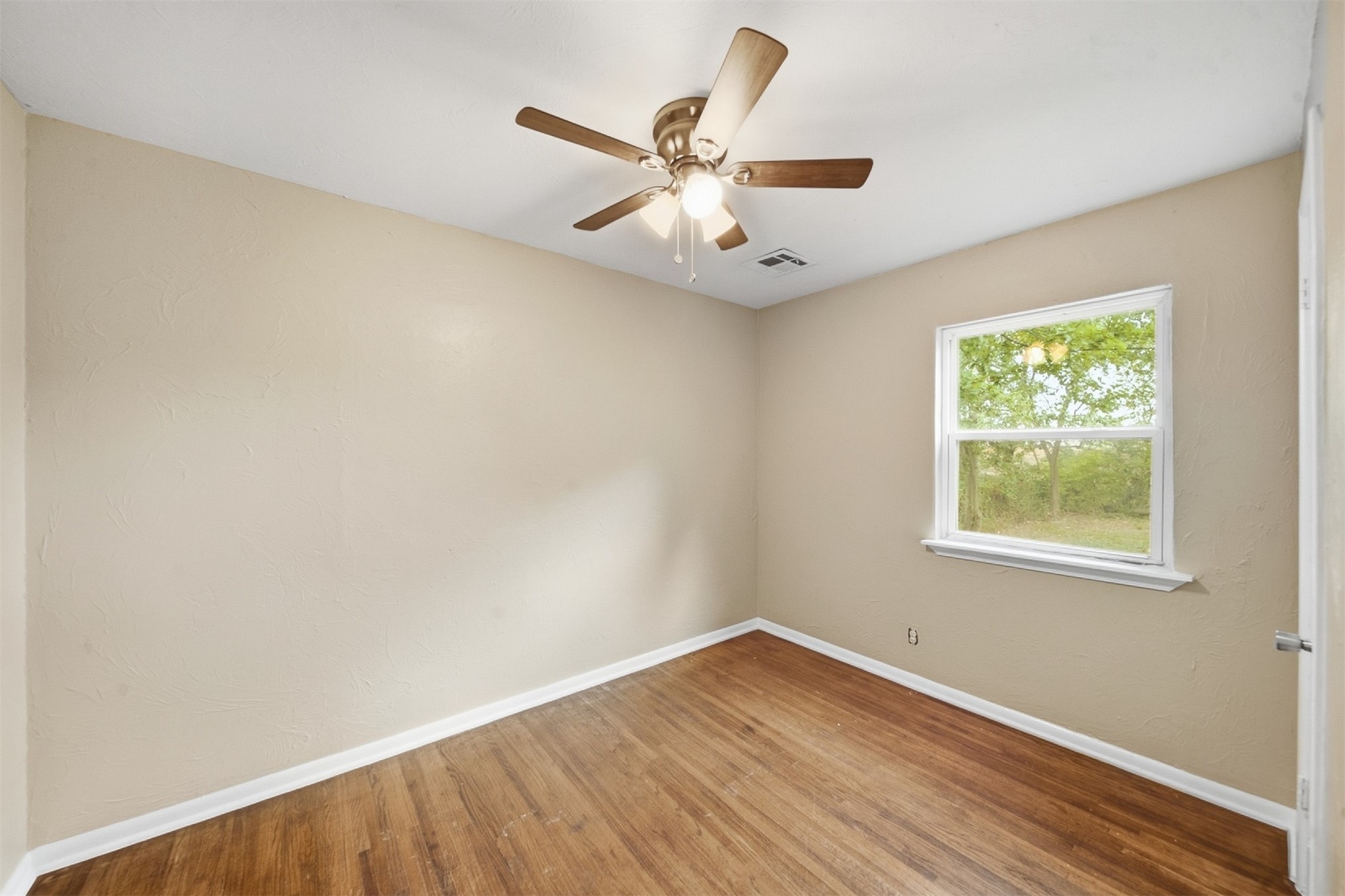 270 E 51st Place N Property Photo 23