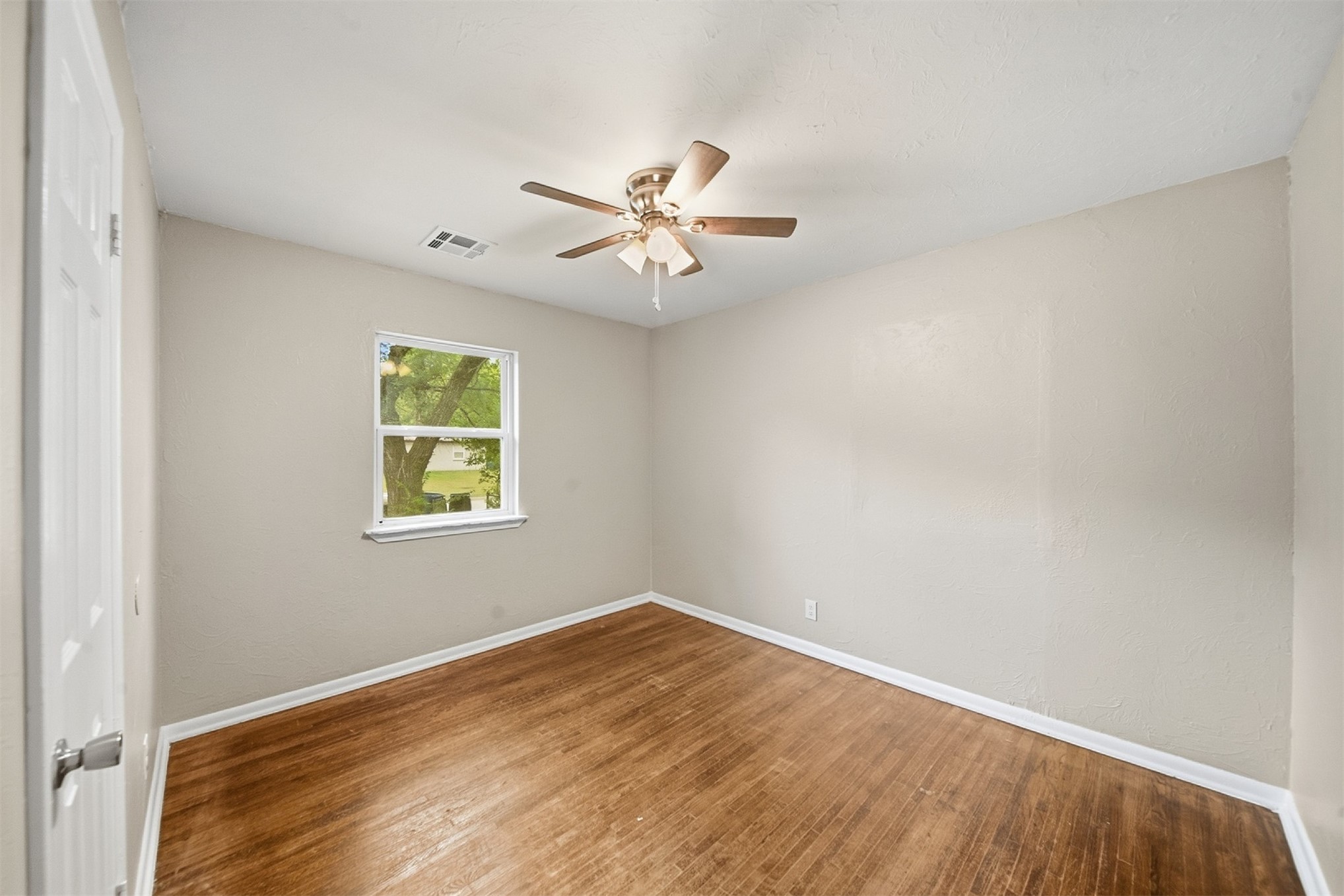 270 E 51st Place N Property Photo 25