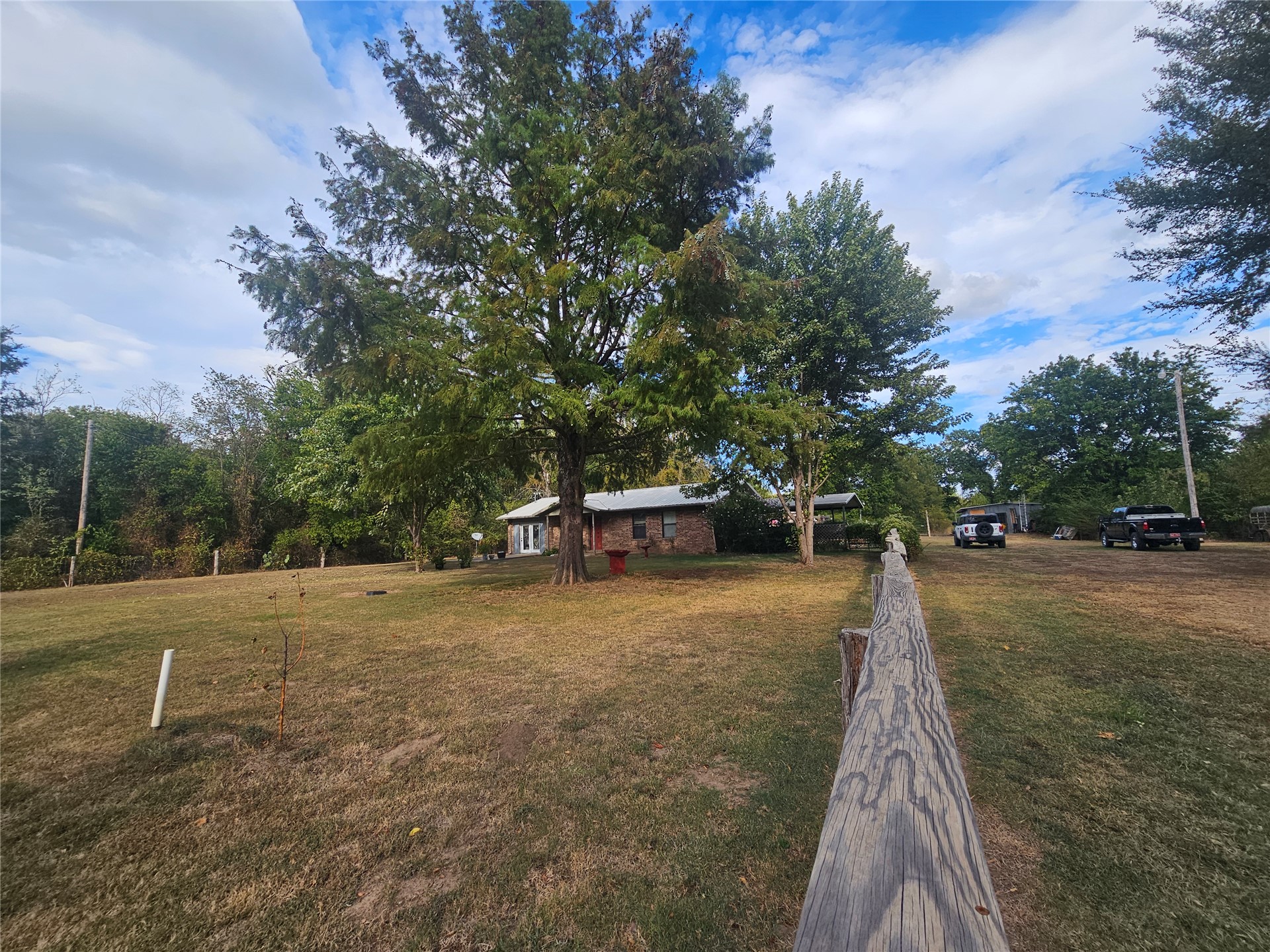 106441 S 4163 Road Property Photo 2