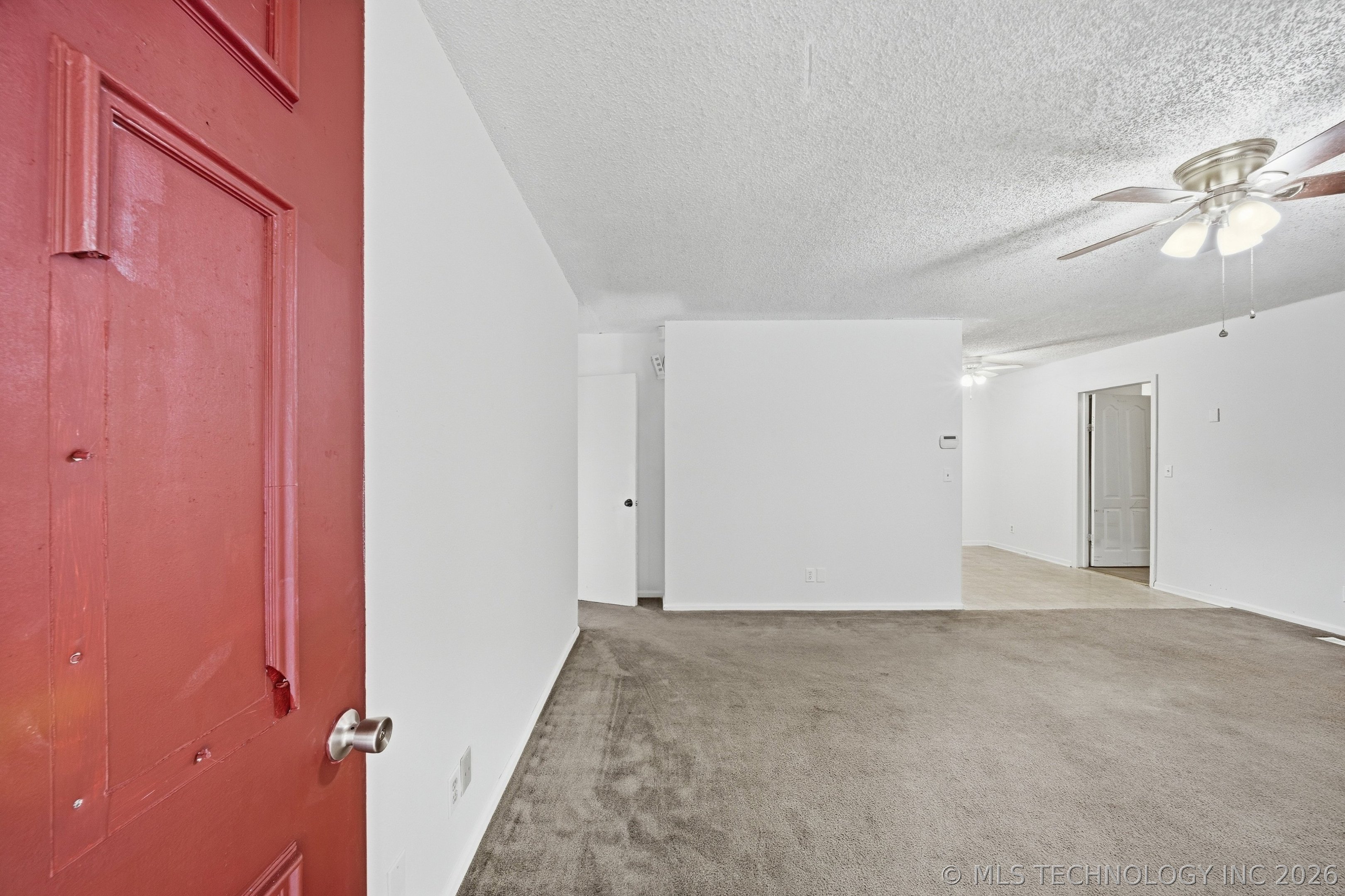 205 W Ragan Street Property Photo 5