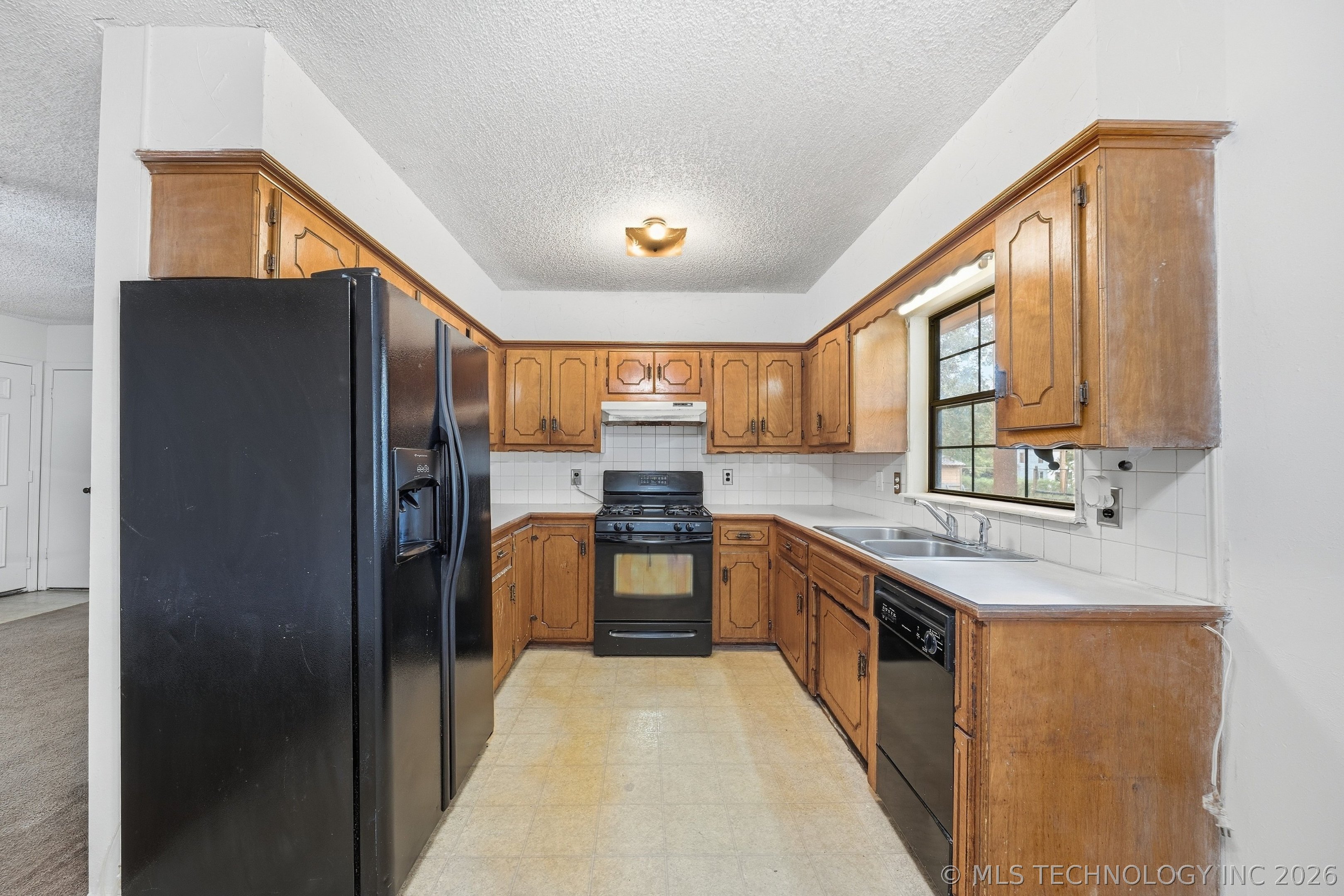 205 W Ragan Street Property Photo 11