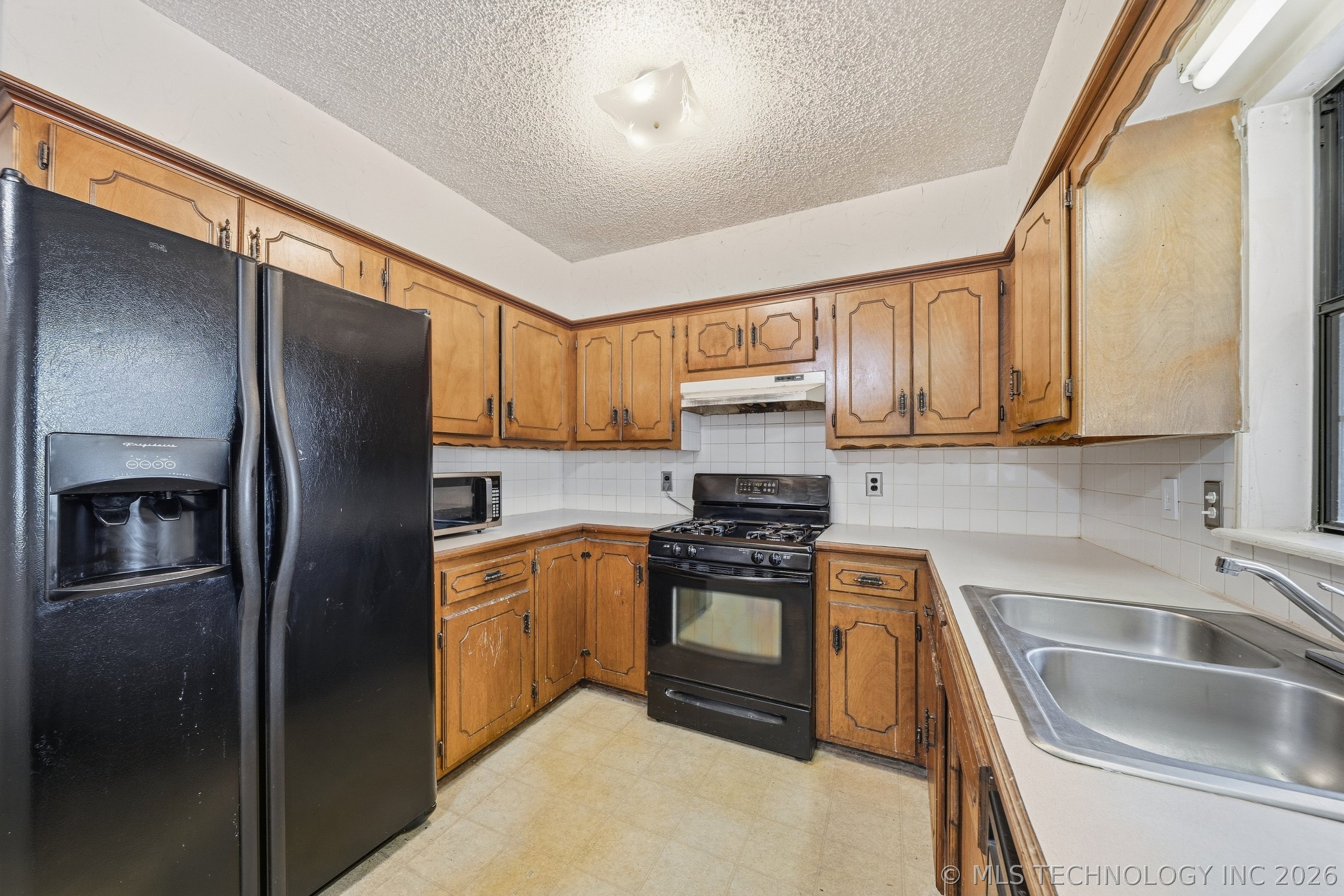 205 W Ragan Street Property Photo 12