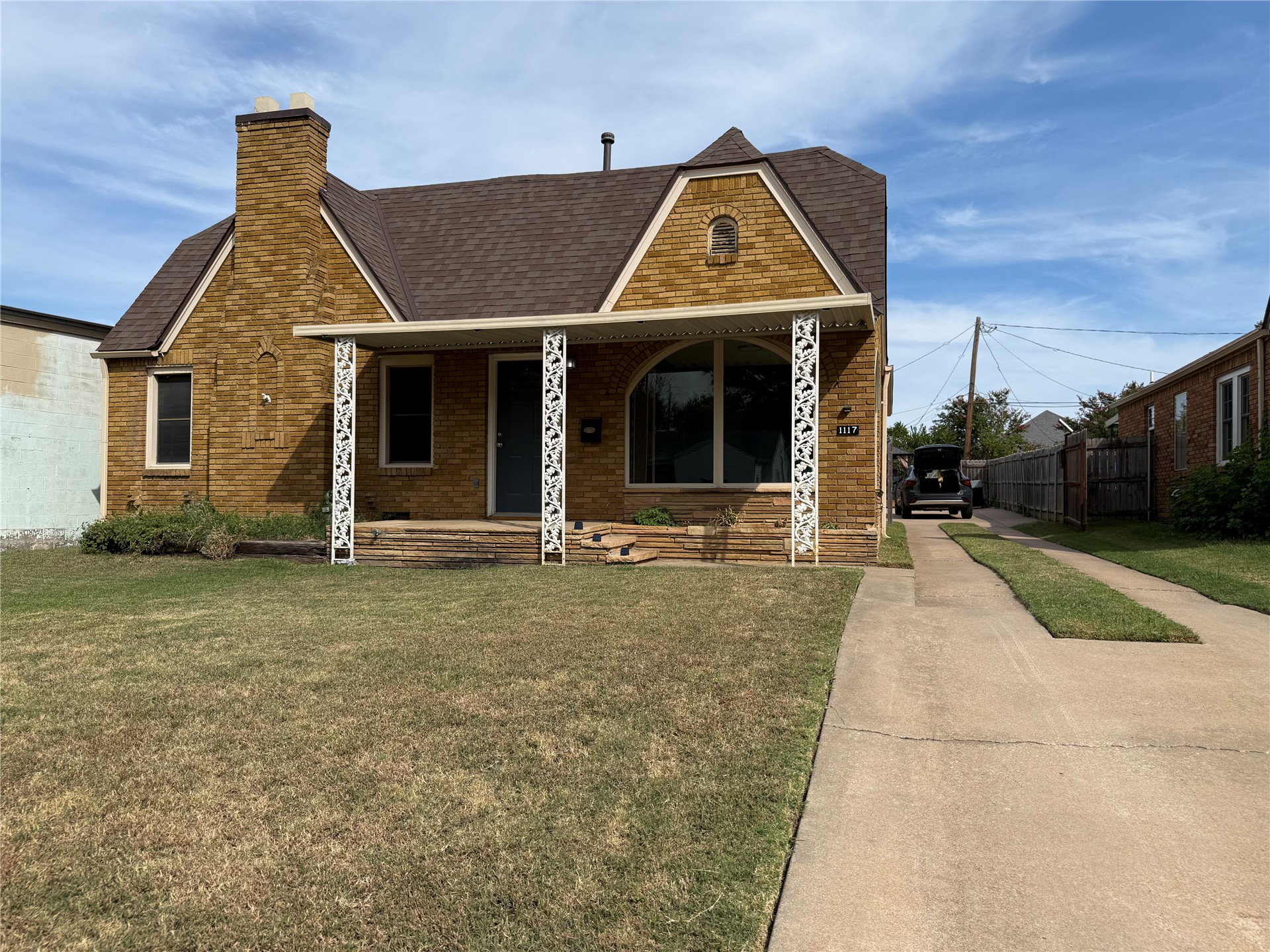 1117 S Braden Avenue Property Photo 1