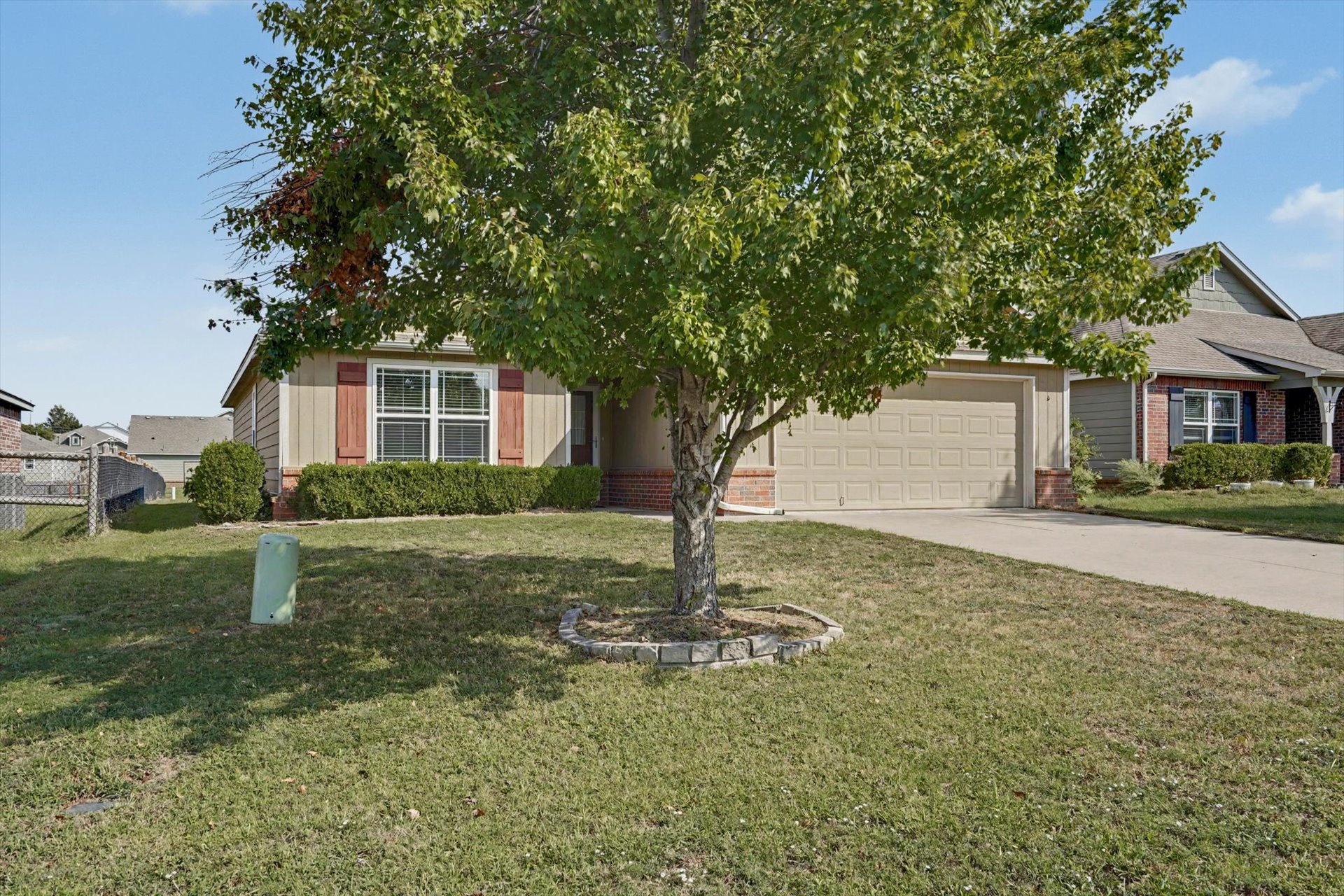 8929 S 254th East Avenue Property Photo 4