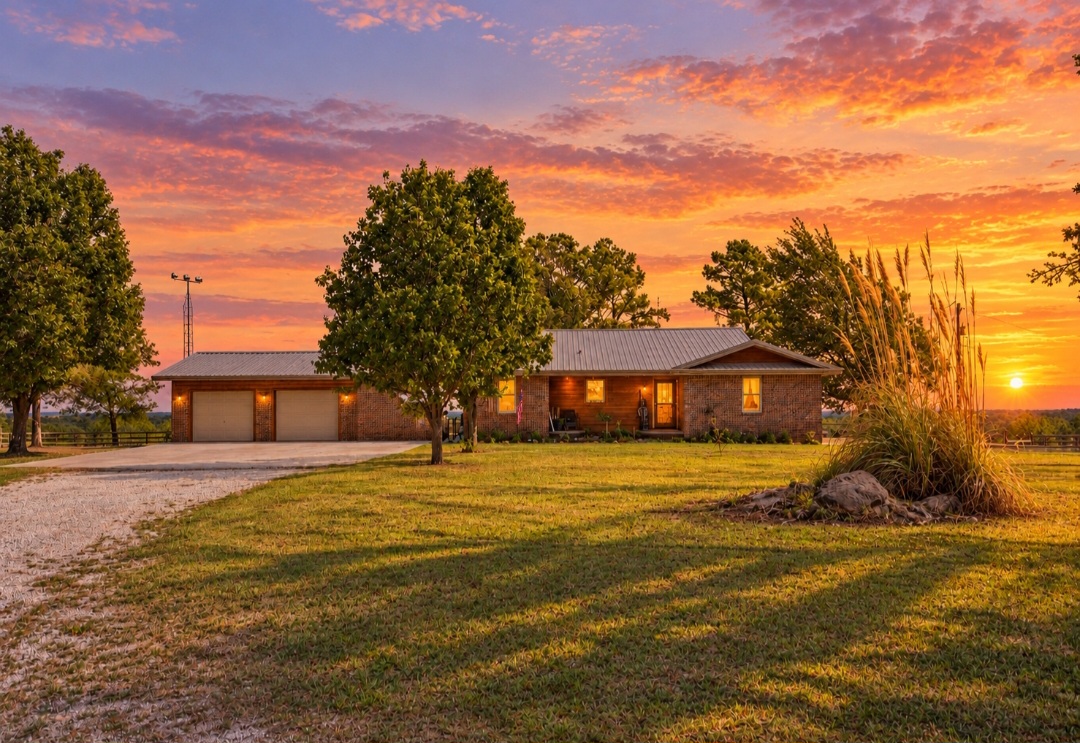 12526 Ns 3520 Road Property Photo 1