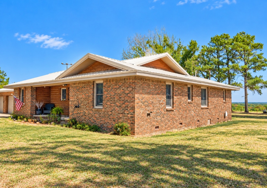12526 Ns 3520 Road Property Photo 4