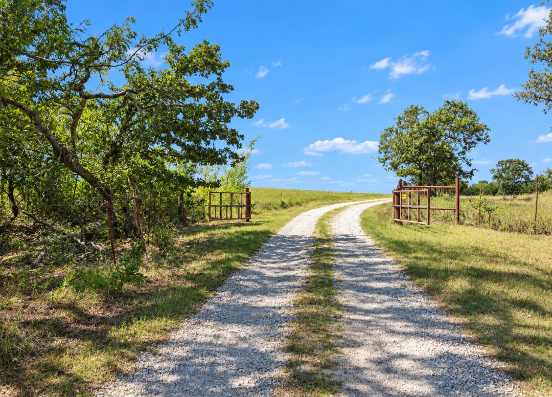 12526 Ns 3520 Road Property Photo 24