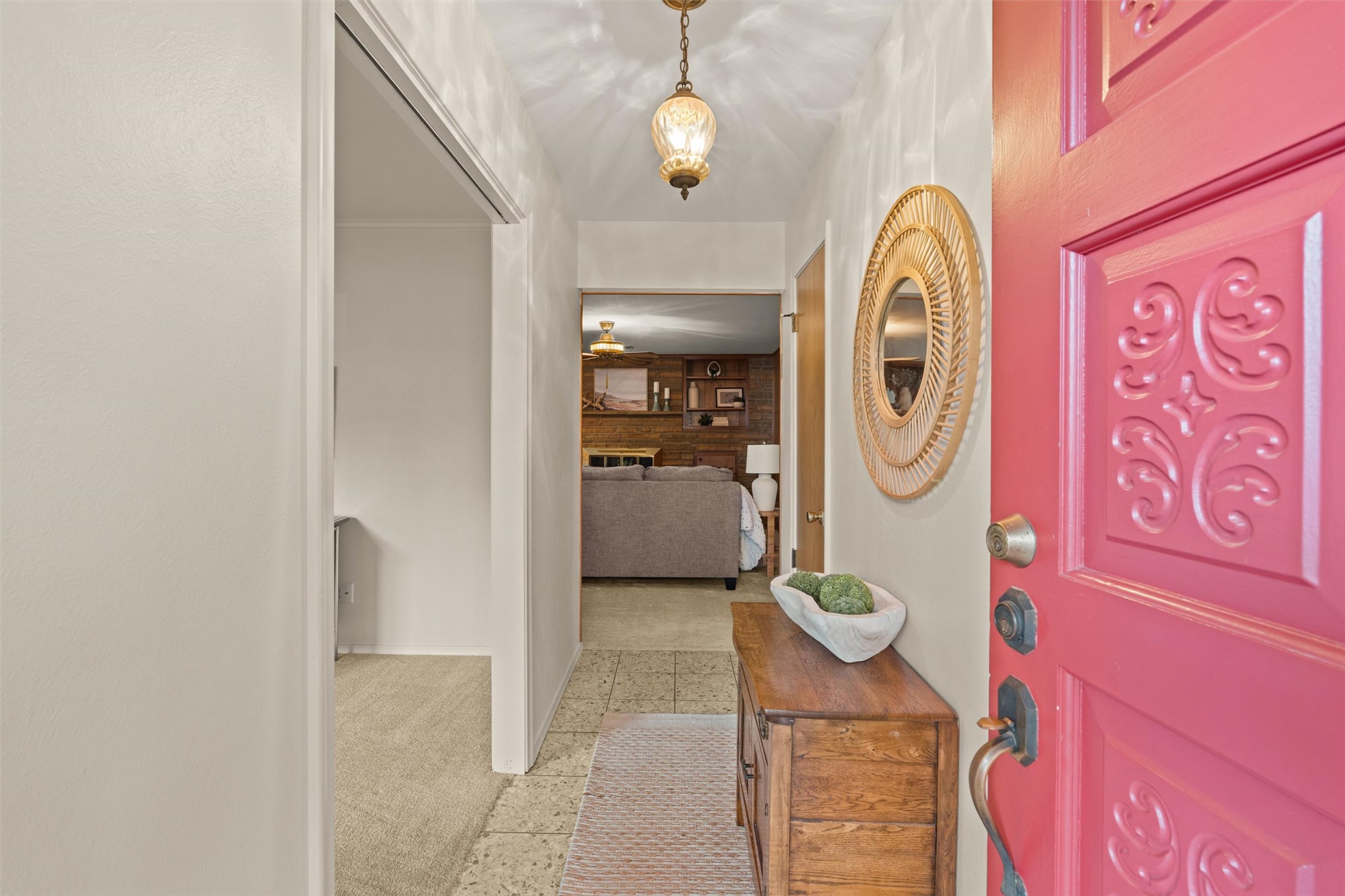 1250 Macklyn Lane Property Photo 4