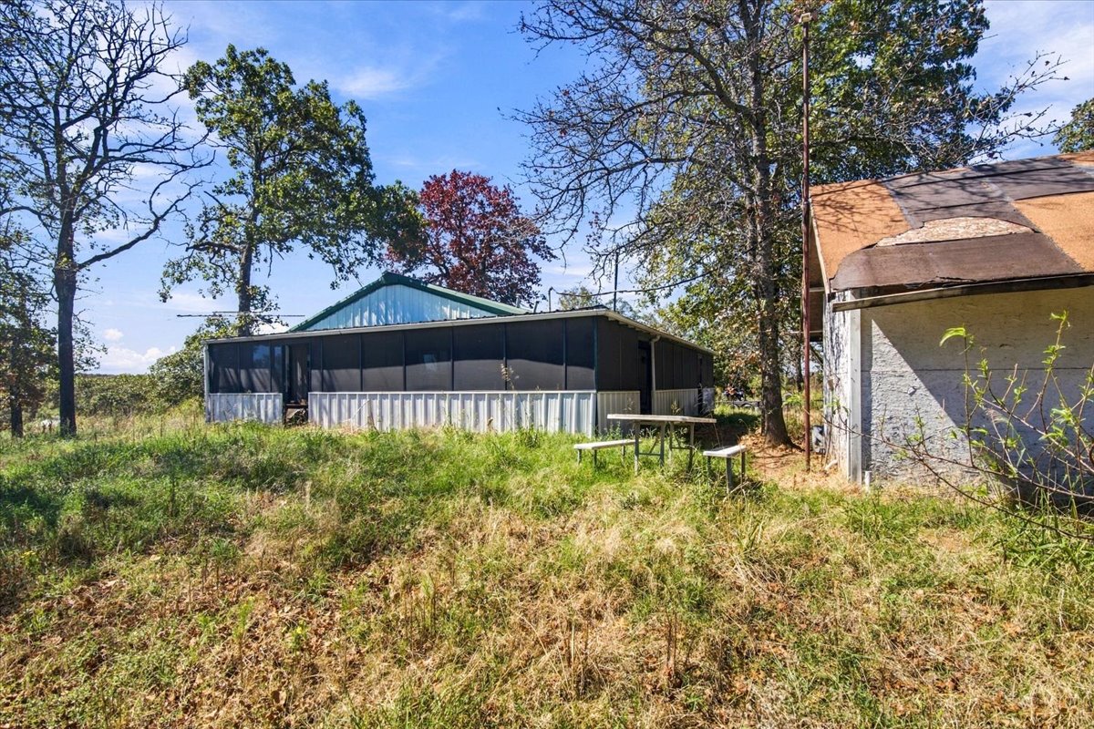 1833 County Road 1405 Property Photo 1