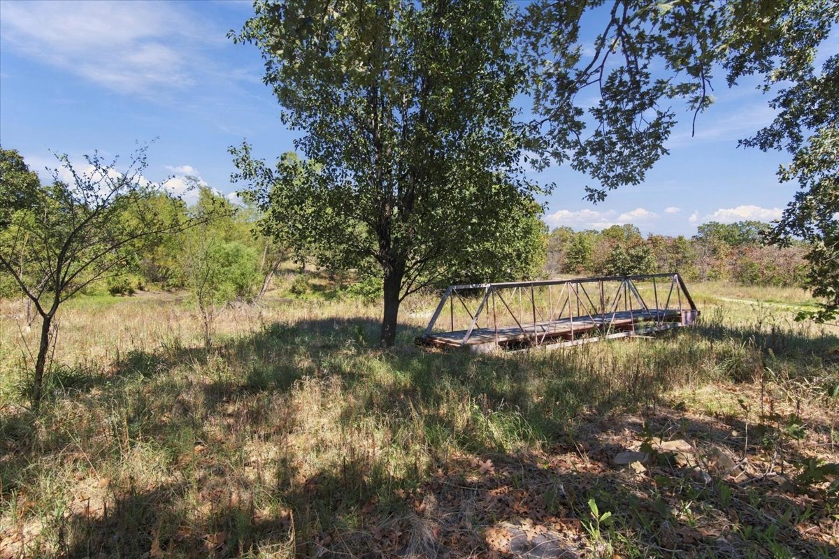1833 County Road 1405 Property Photo 23