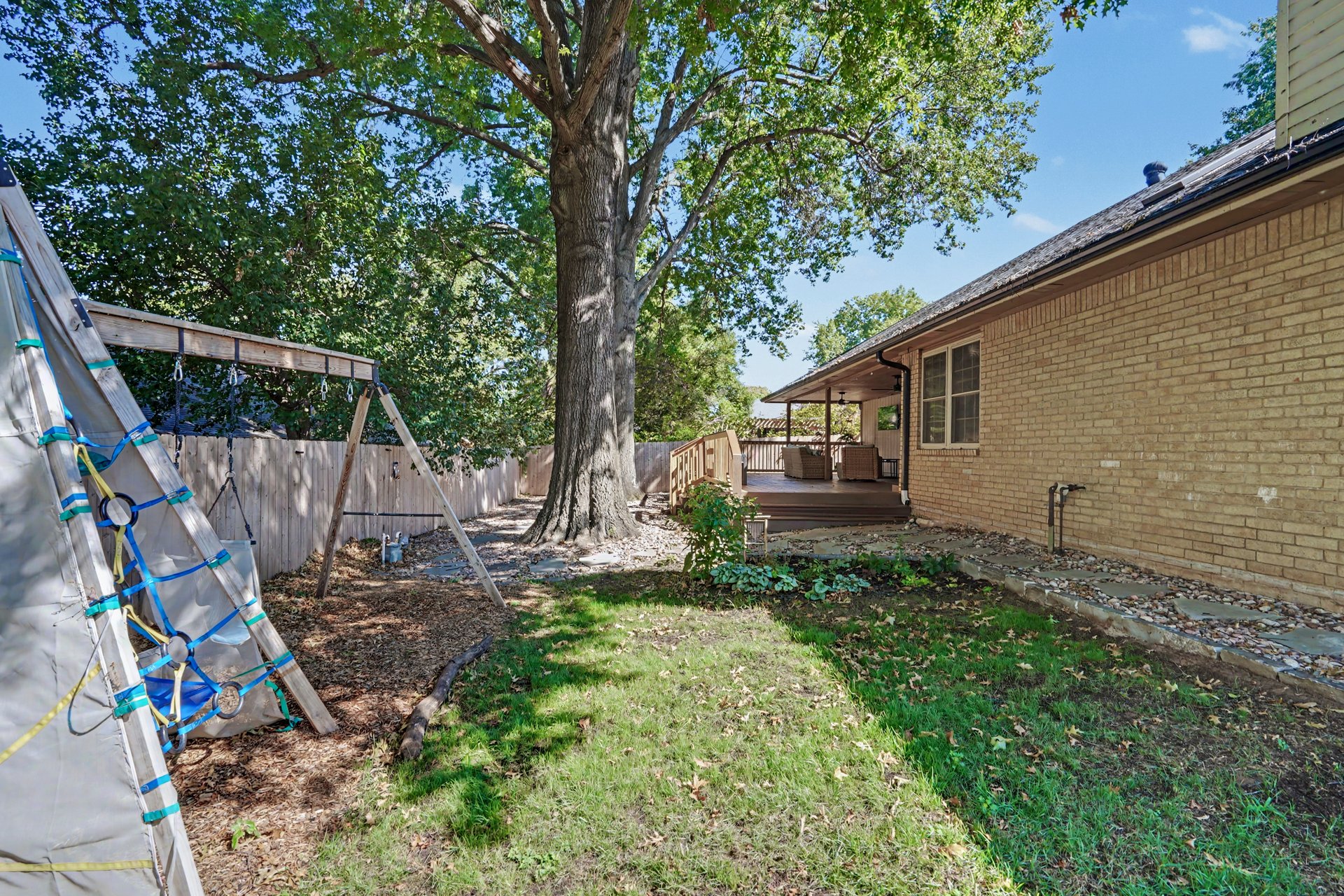 8008 S Lakewood Avenue Property Photo 36