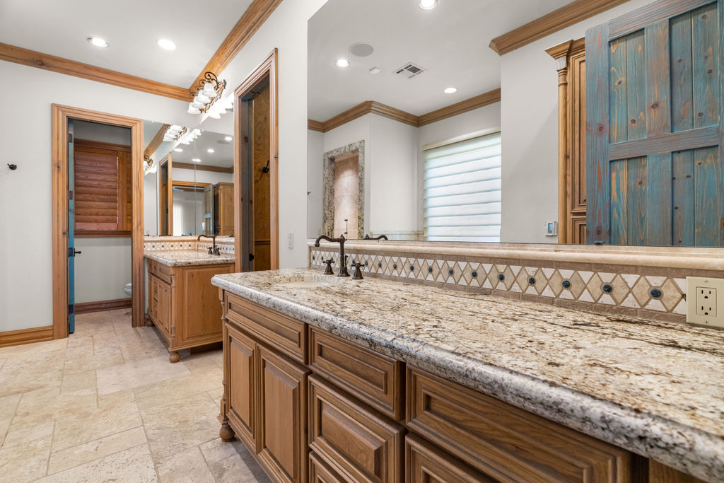 8795 Lake View Drive Property Photo 19