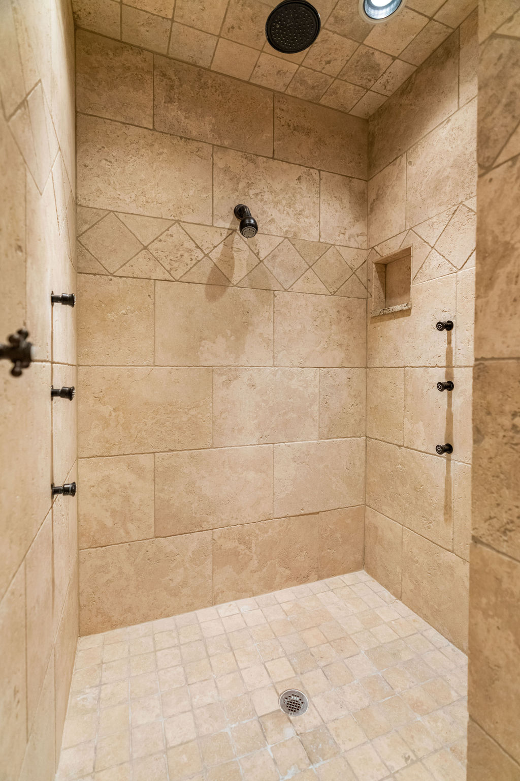 8795 Lake View Drive Property Photo 23