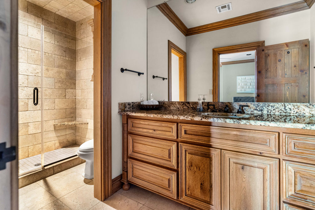 8795 Lake View Drive Property Photo 28