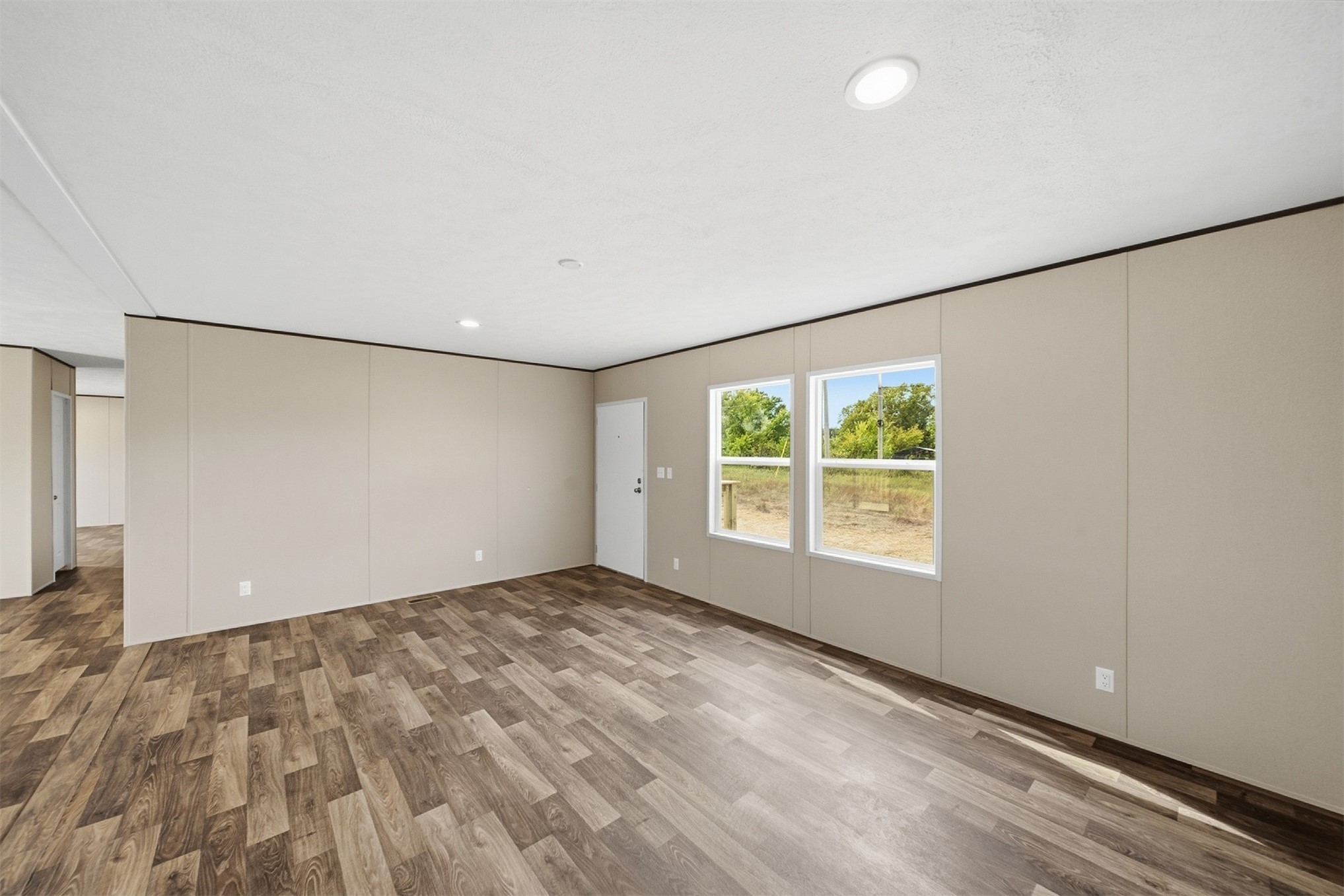 15801 S 257th West Avenue Property Photo 12
