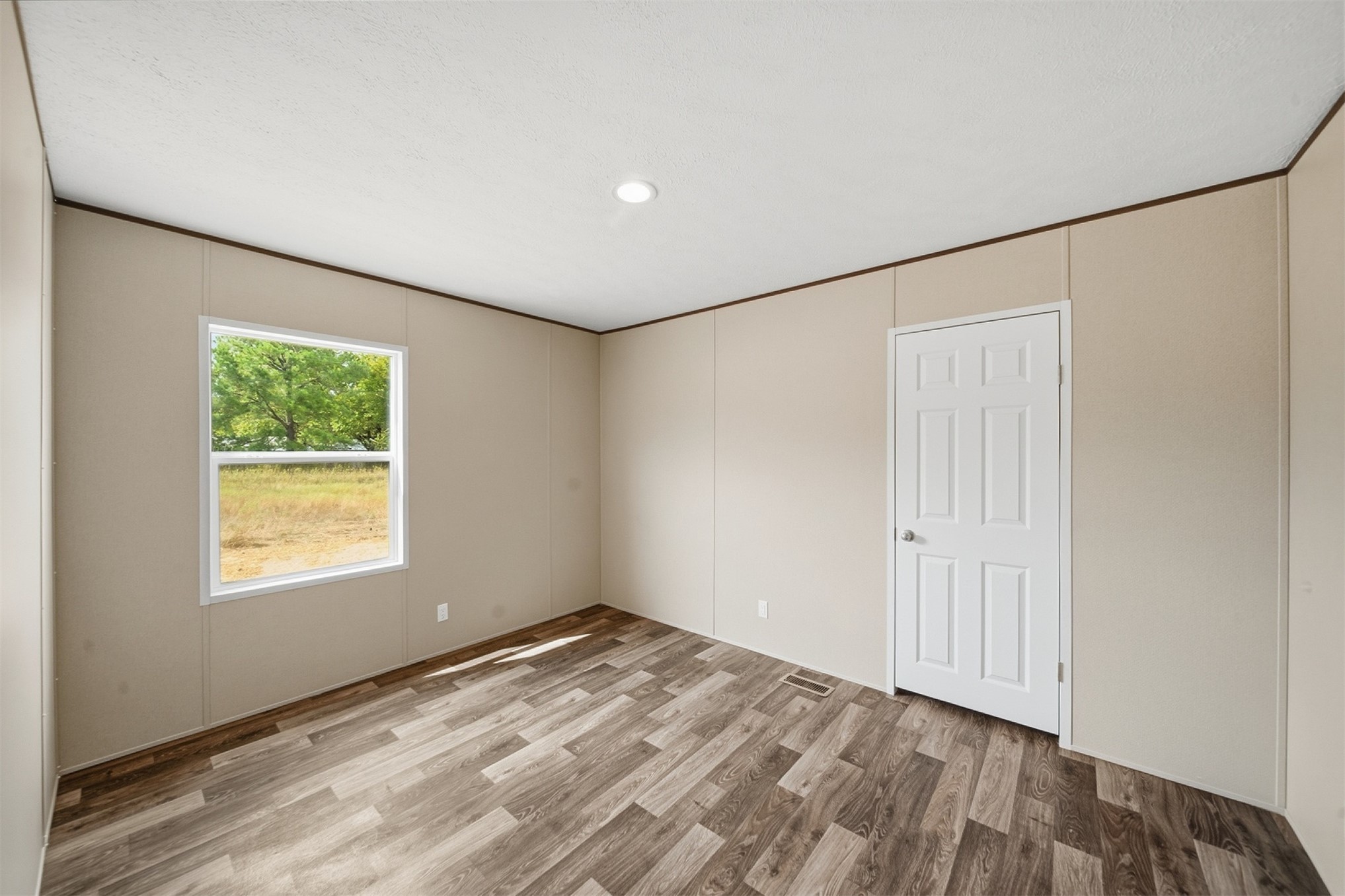 15801 S 257th West Avenue Property Photo 32