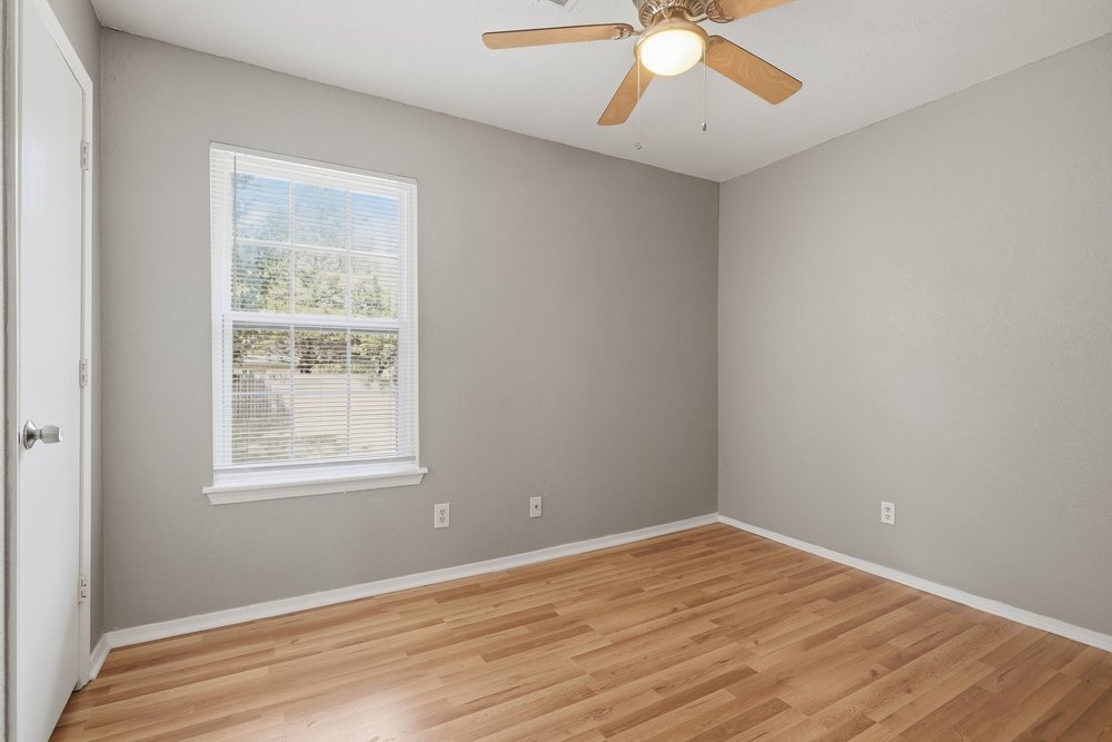 607 W 150th Street S Property Photo 20