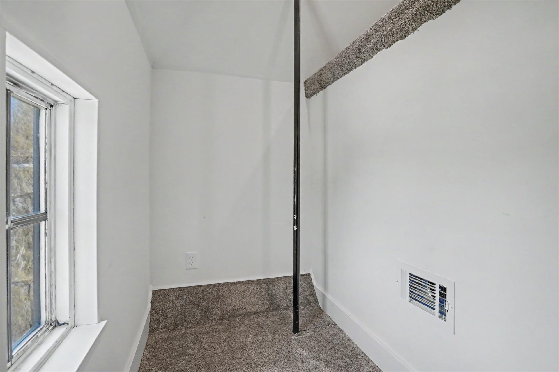 7112 S Chestnut Avenue Property Photo 54