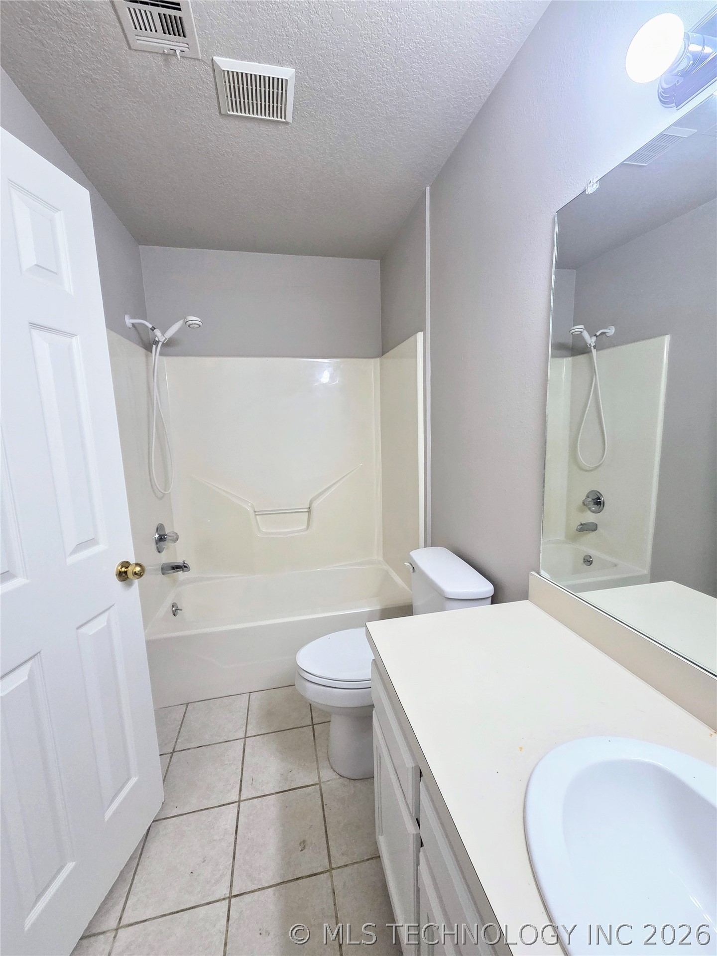 5216 E 90th Street Property Photo 8