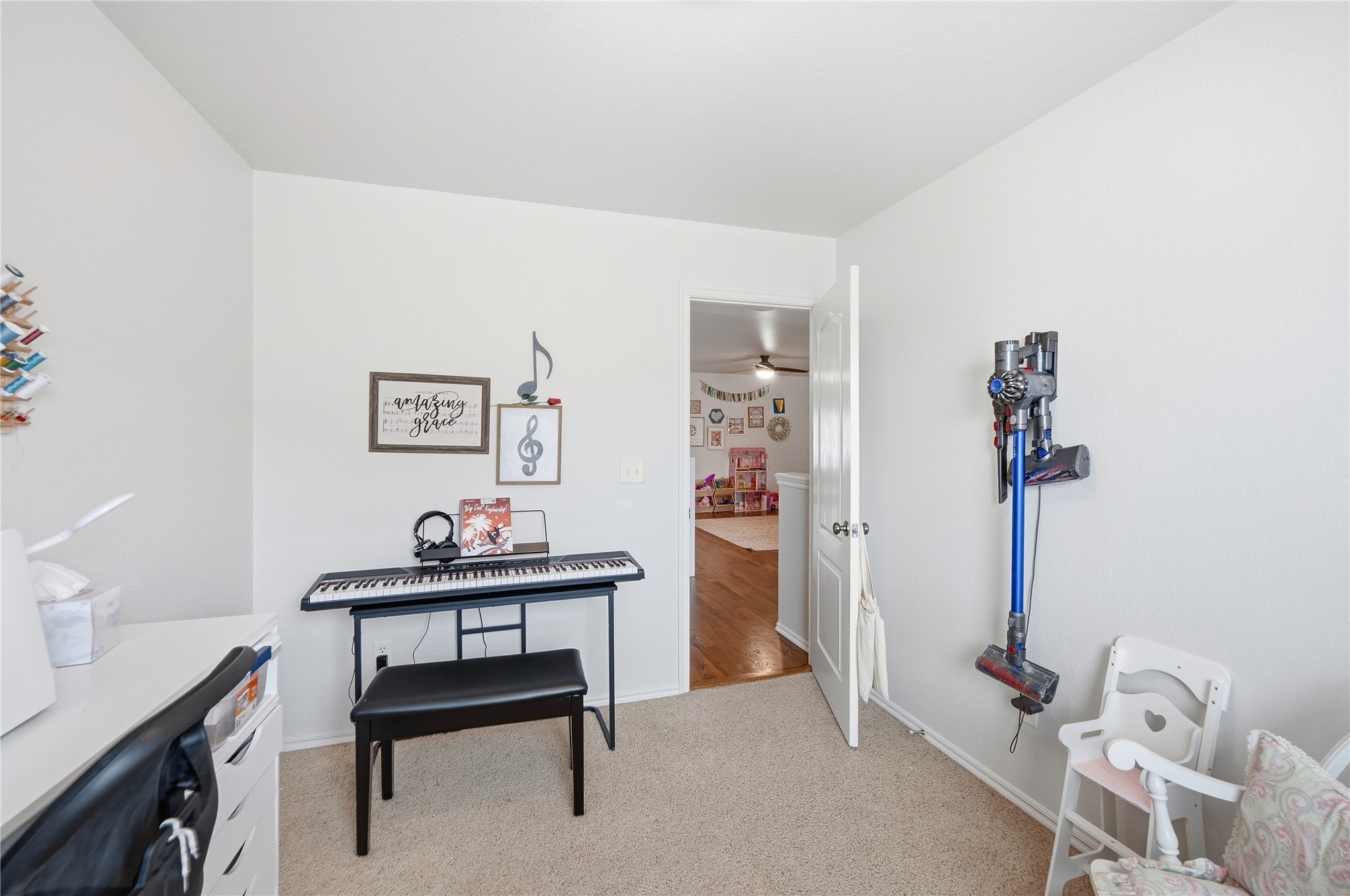4108 S Redwood Avenue Property Photo 16