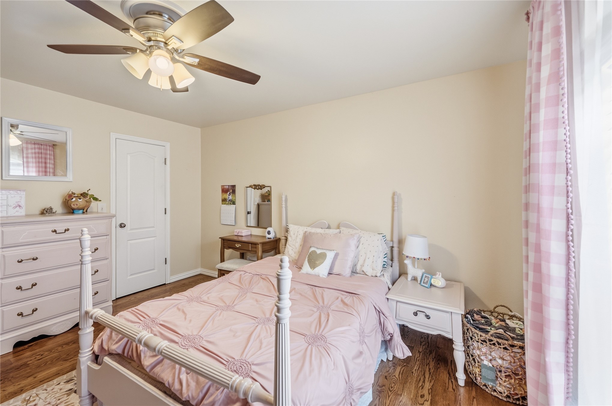 4108 S Redwood Avenue Property Photo 18