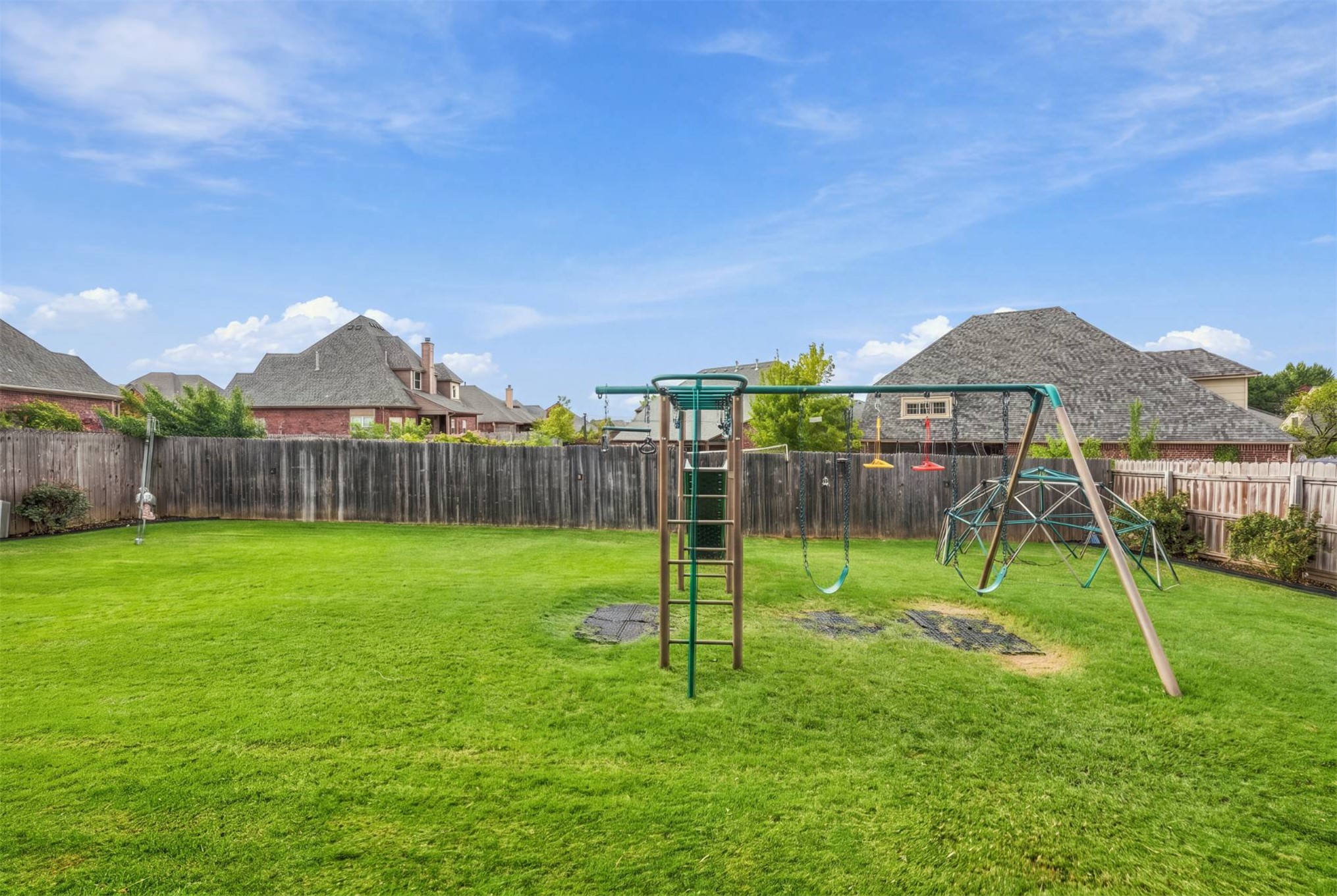 4108 S Redwood Avenue Property Photo 36