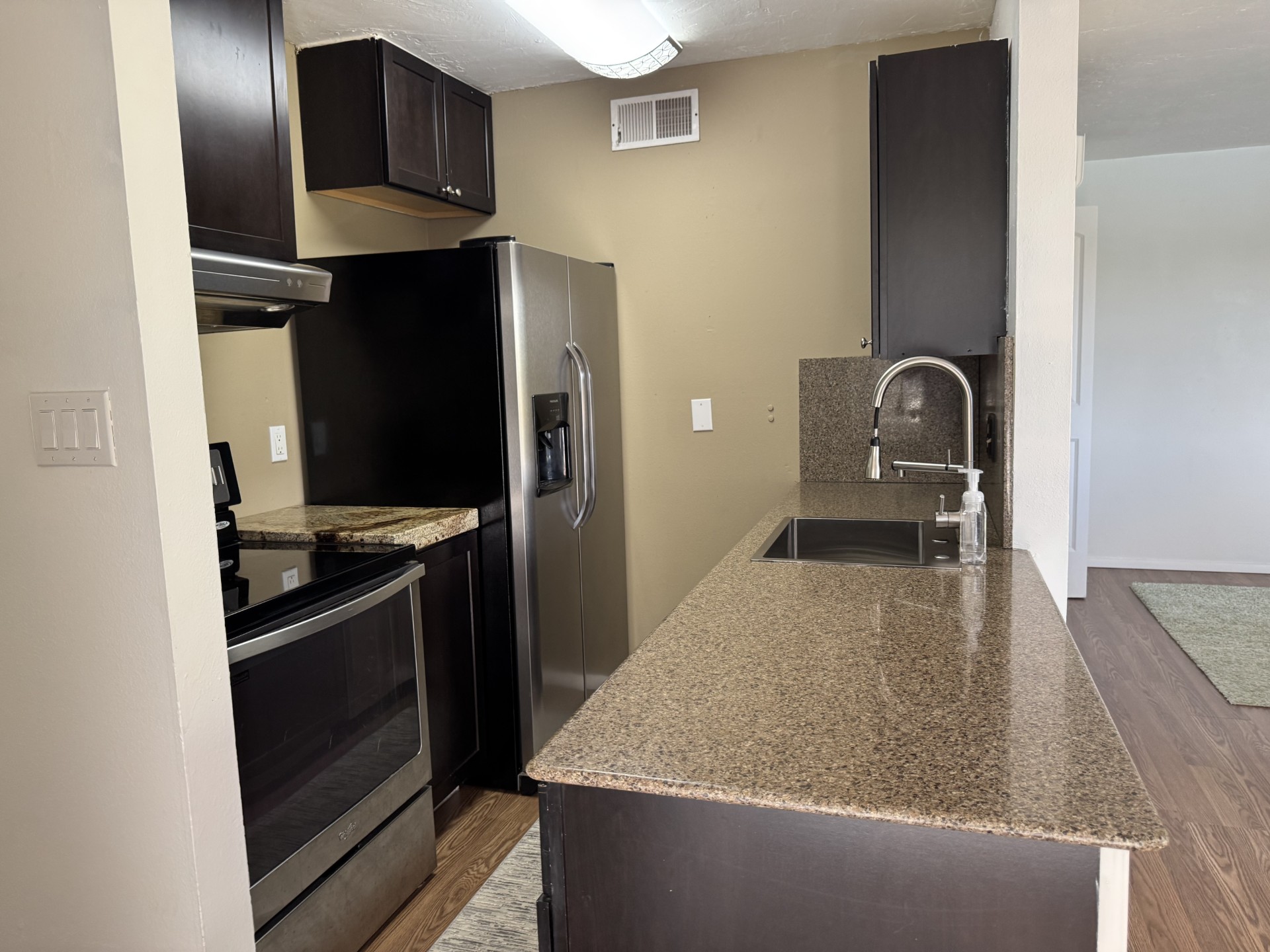 131 Falconhead D Property Photo 3