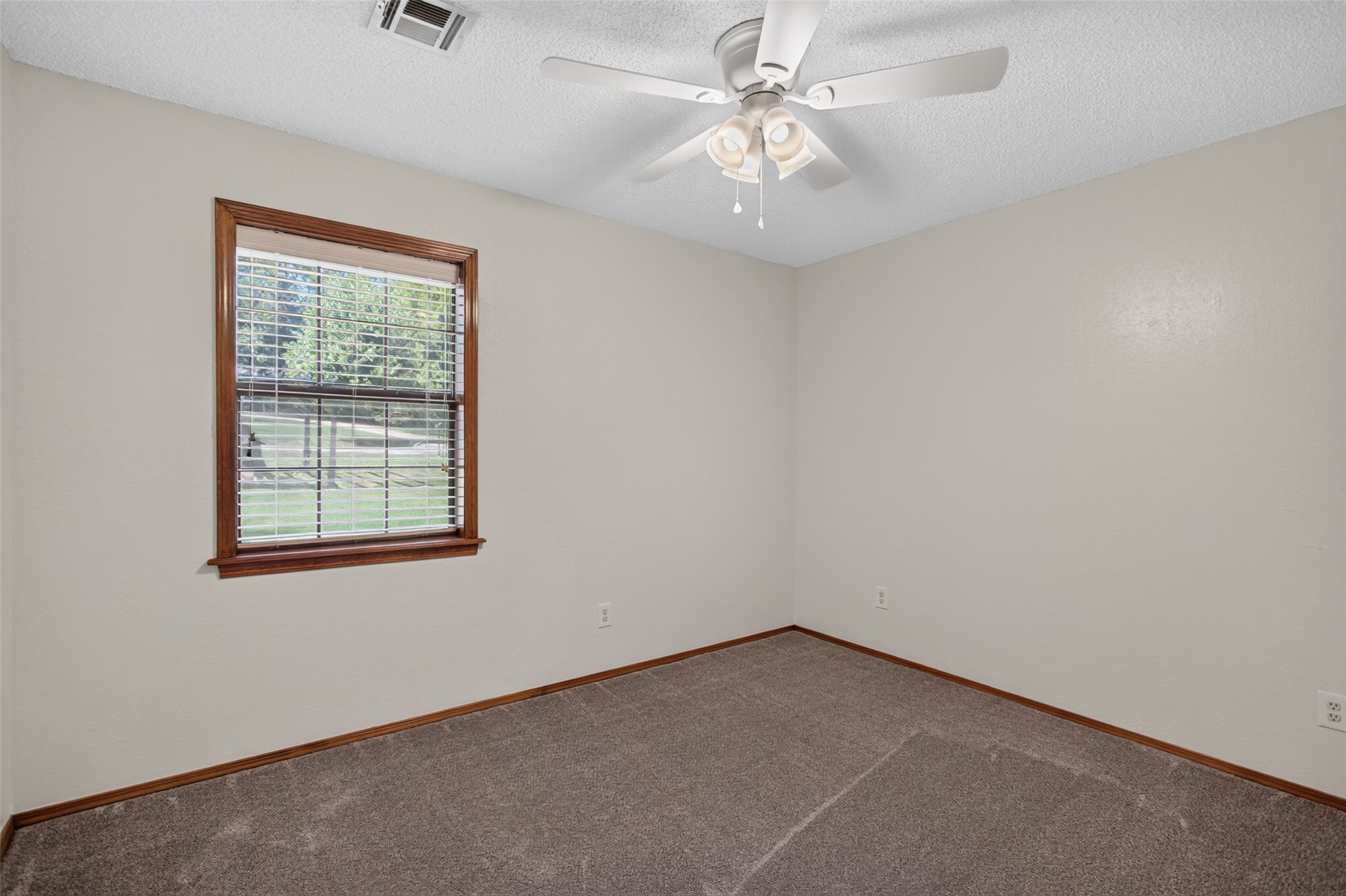 1002 N Hopi Street Property Photo 20