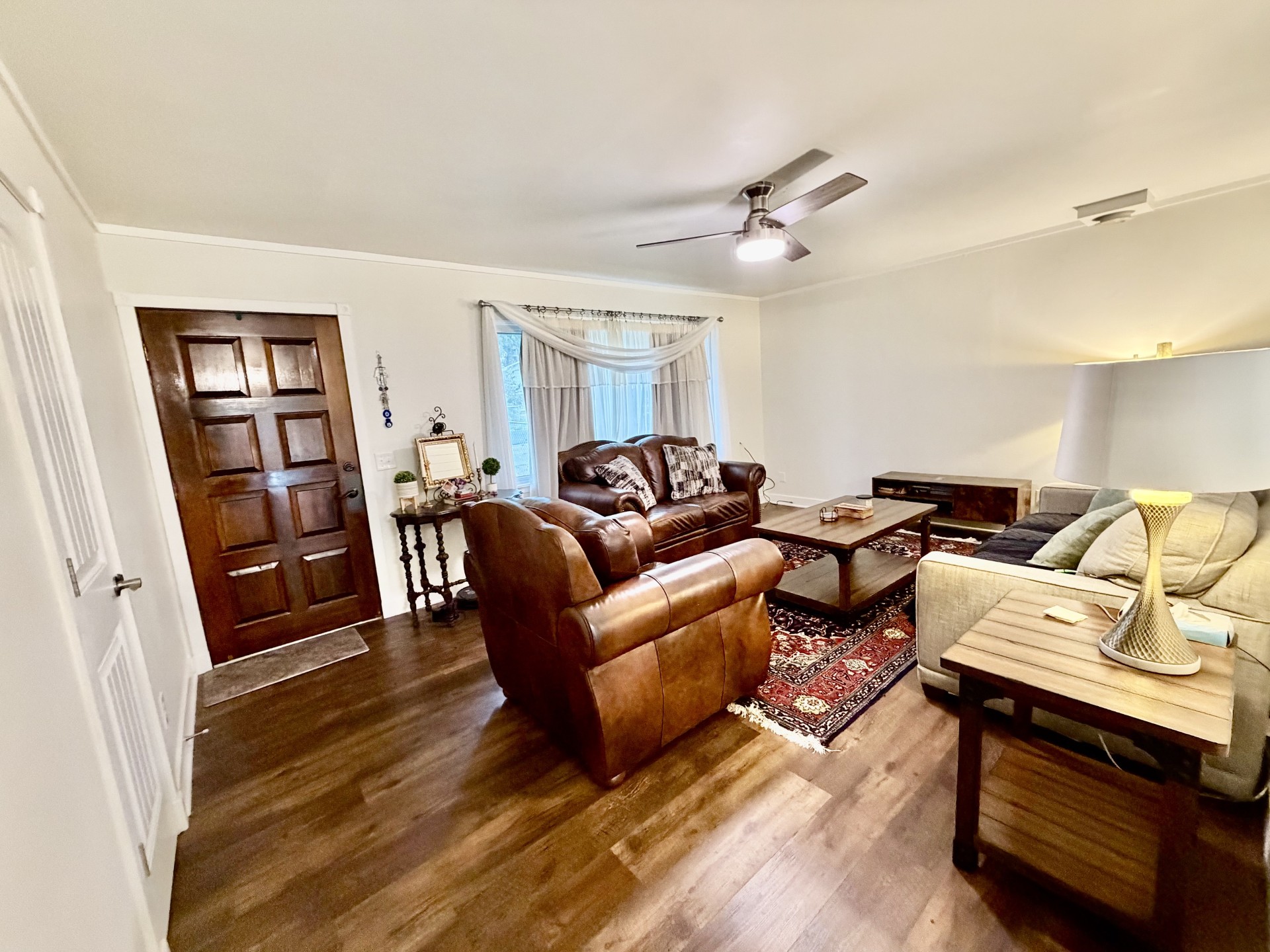 133 W Oak Hill Circle E Property Photo 4
