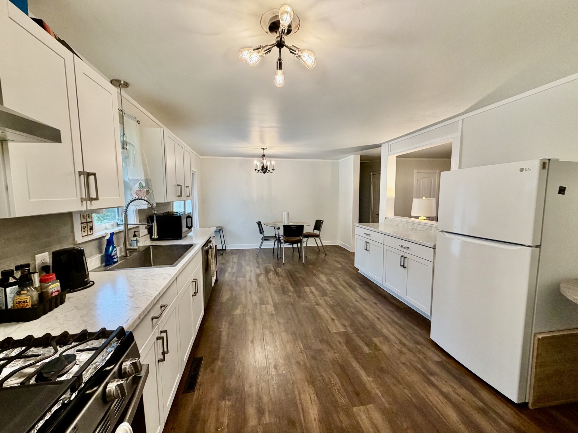 133 W Oak Hill Circle E Property Photo 6