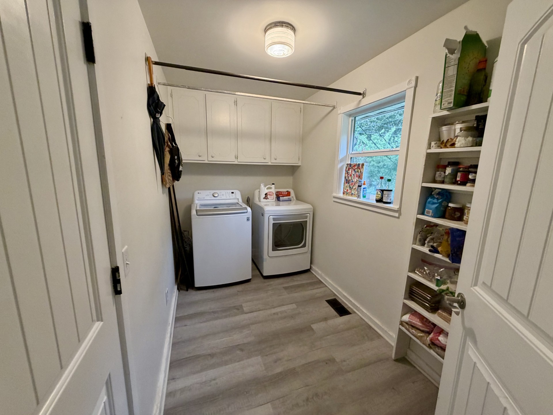 133 W Oak Hill Circle E Property Photo 14