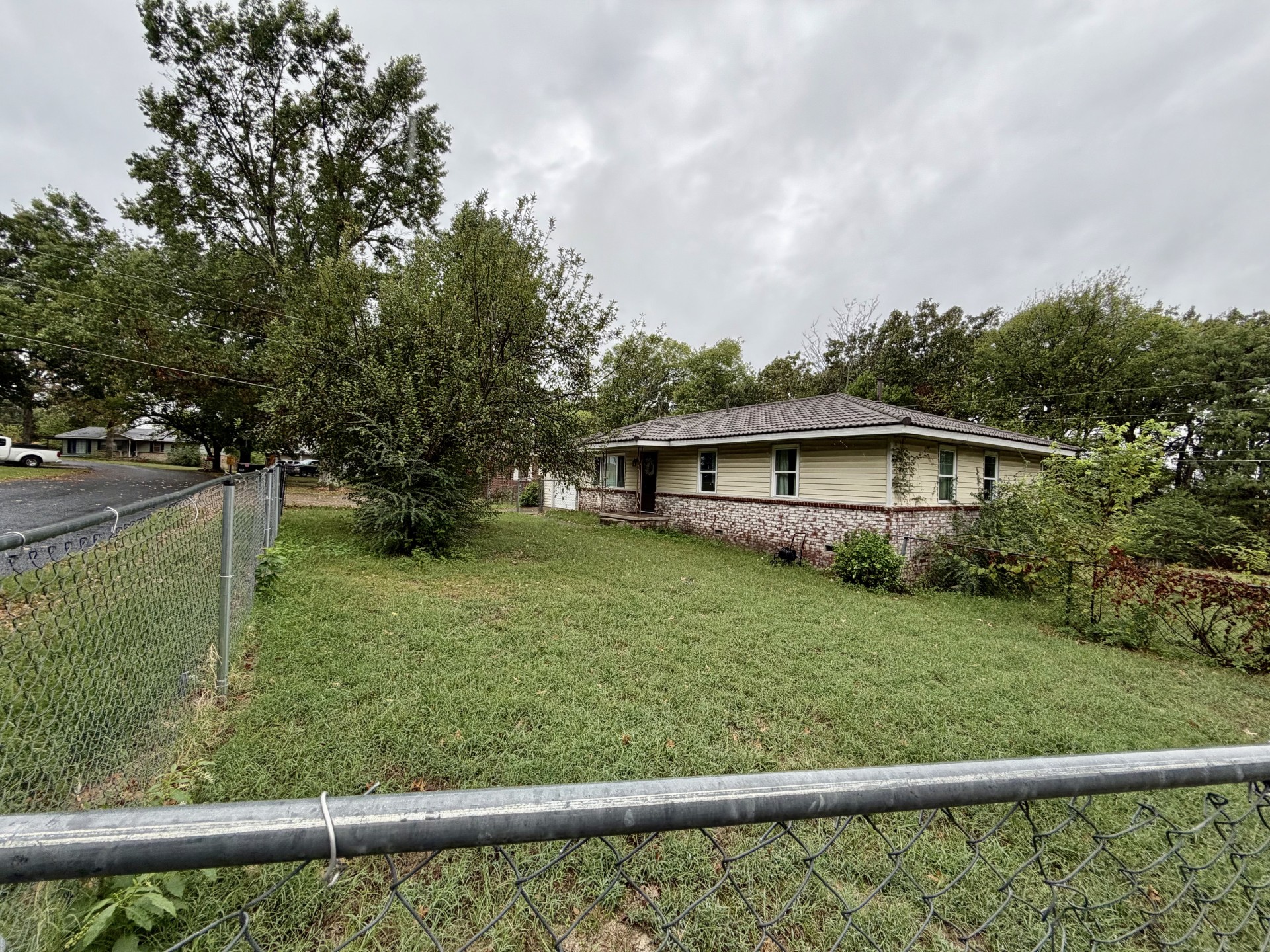 133 W Oak Hill Circle E Property Photo 18