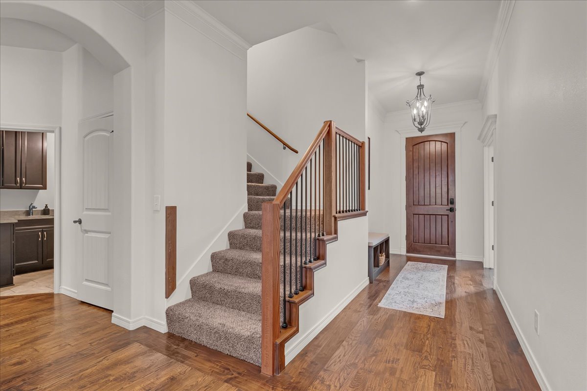 18621 E 43rd Place Property Photo 11