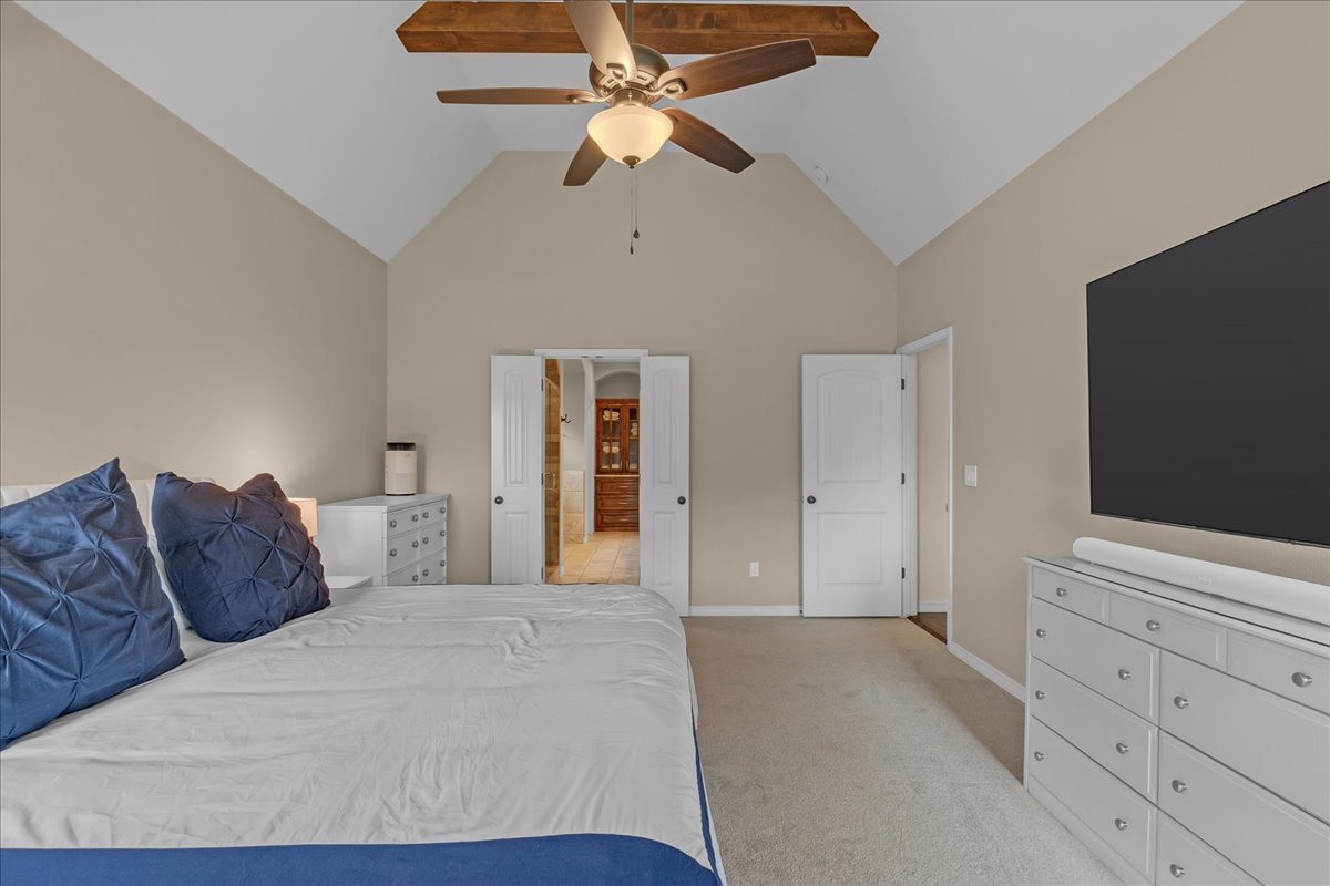 18621 E 43rd Place Property Photo 32
